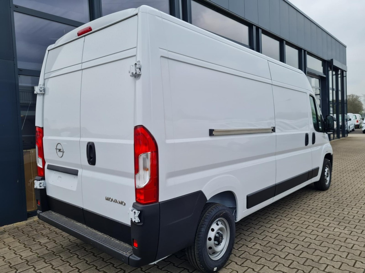 Opel Movano Kasten 2.2 HDI 180 L3H2 Klima NAVI TEMPOMAT - Цельнометаллический фургон: фото 4 Opel Movano Kasten 2.2 HDI 180 L3H2 Klima NAVI TEMPOMAT - Цельнометаллический фургон: фото 4