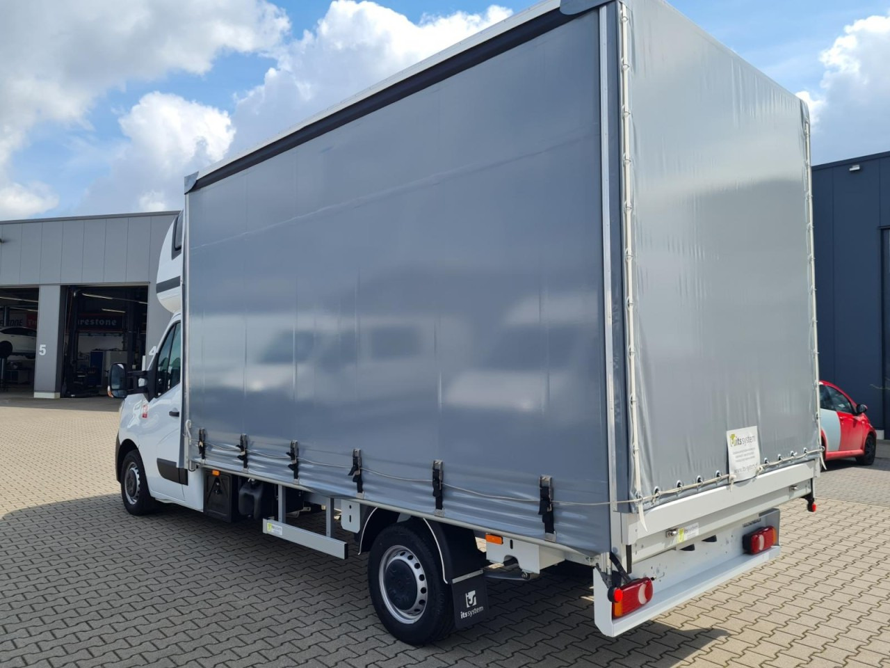 Renault Master 35 Pritsche Schiebe Plane Schlafkab. STHZ - Тентованный фургон: фото 5 Renault Master 35 Pritsche Schiebe Plane Schlafkab. STHZ - Тентованный фургон: фото 5