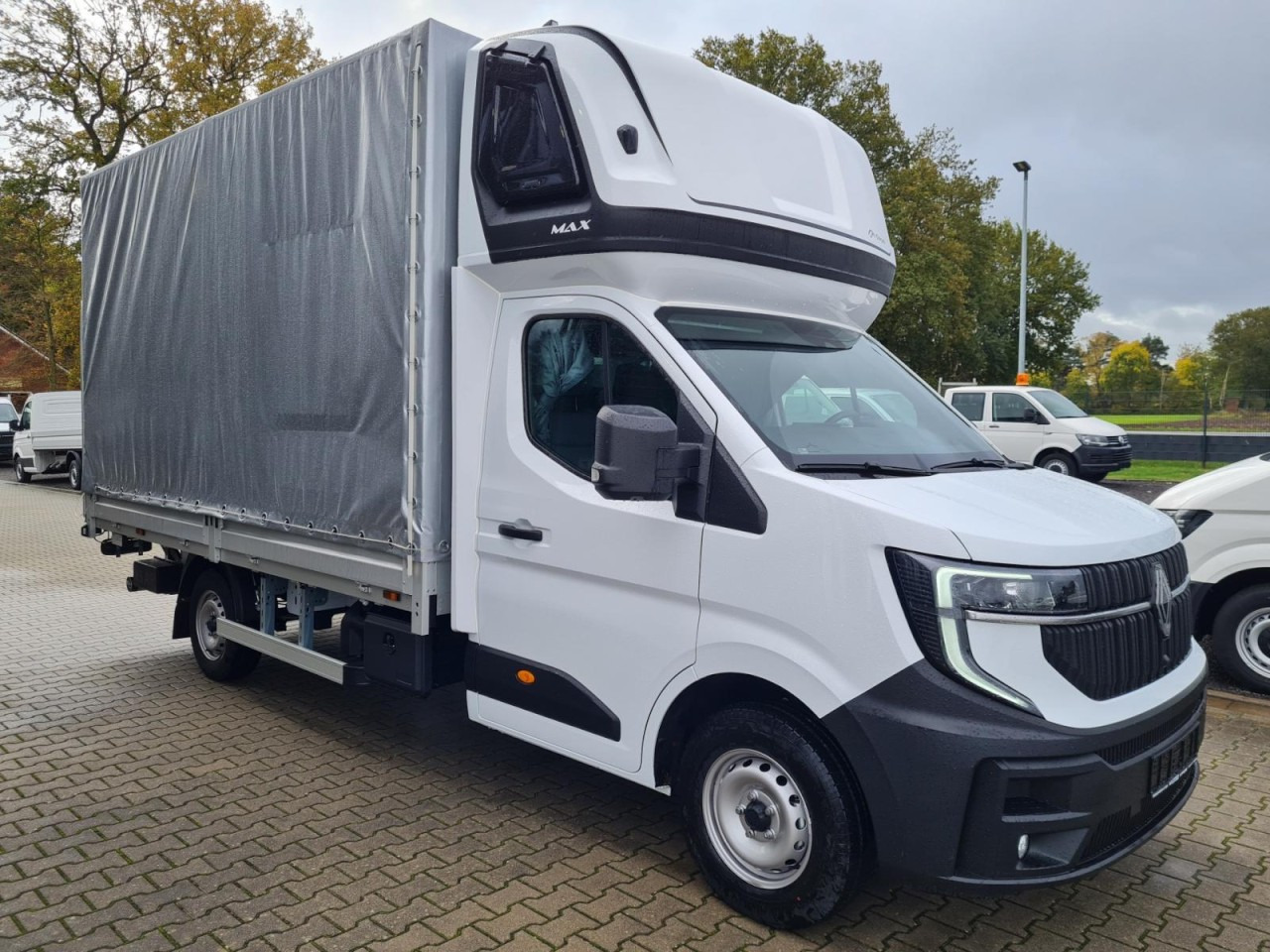 Renault Master Pritsche Schiebe Plane Schlafkab LBW Luftfederung - Тентованный фургон: фото 3 Renault Master Pritsche Schiebe Plane Schlafkab LBW Luftfederung - Тентованный фургон: фото 3