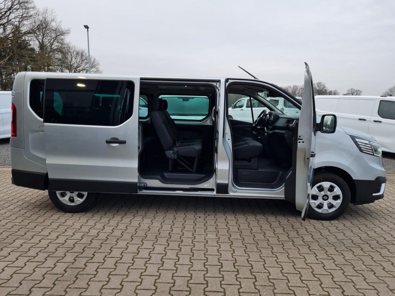Легковой автомобиль Renault Trafic Kombi 9-Sitze L2 Grand Equilibre KLIMA TE: фото 20
