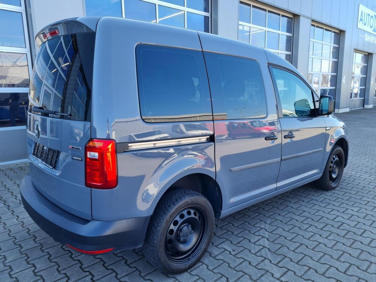 Volkswagen Caddy Kombi 4Motion TDi 5-Sitze KLIMA STHZ TEMPO - Пассажирский фургон: фото 4 Volkswagen Caddy Kombi 4Motion TDi 5-Sitze KLIMA STHZ TEMPO - Пассажирский фургон: фото 4