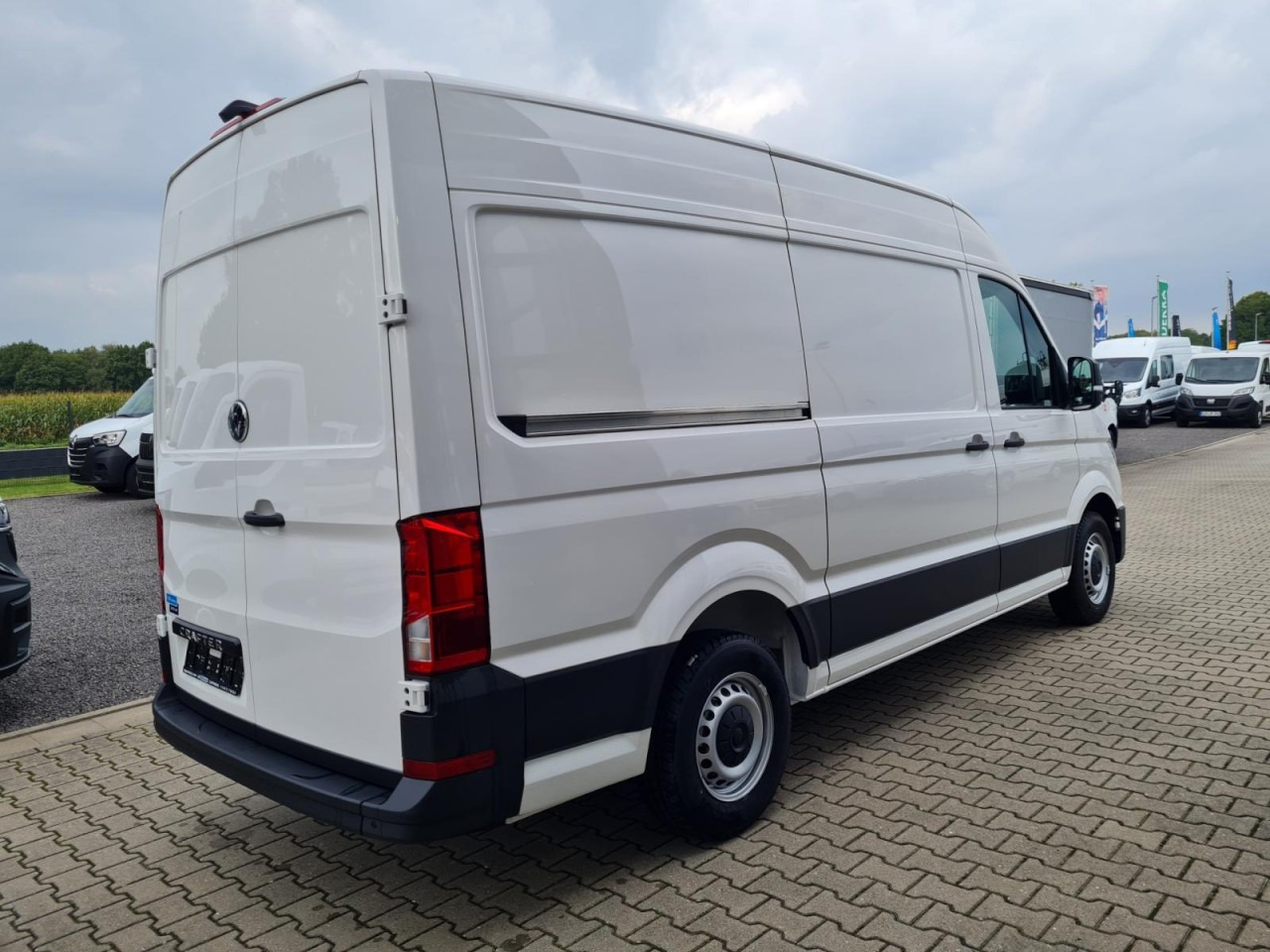 Volkswagen Crafter 35 Kasten TDI L3H3 LED TEMPOMAT AUTOMATIK - Цельнометаллический фургон: фото 4 Volkswagen Crafter 35 Kasten TDI L3H3 LED TEMPOMAT AUTOMATIK - Цельнометаллический фургон: фото 4