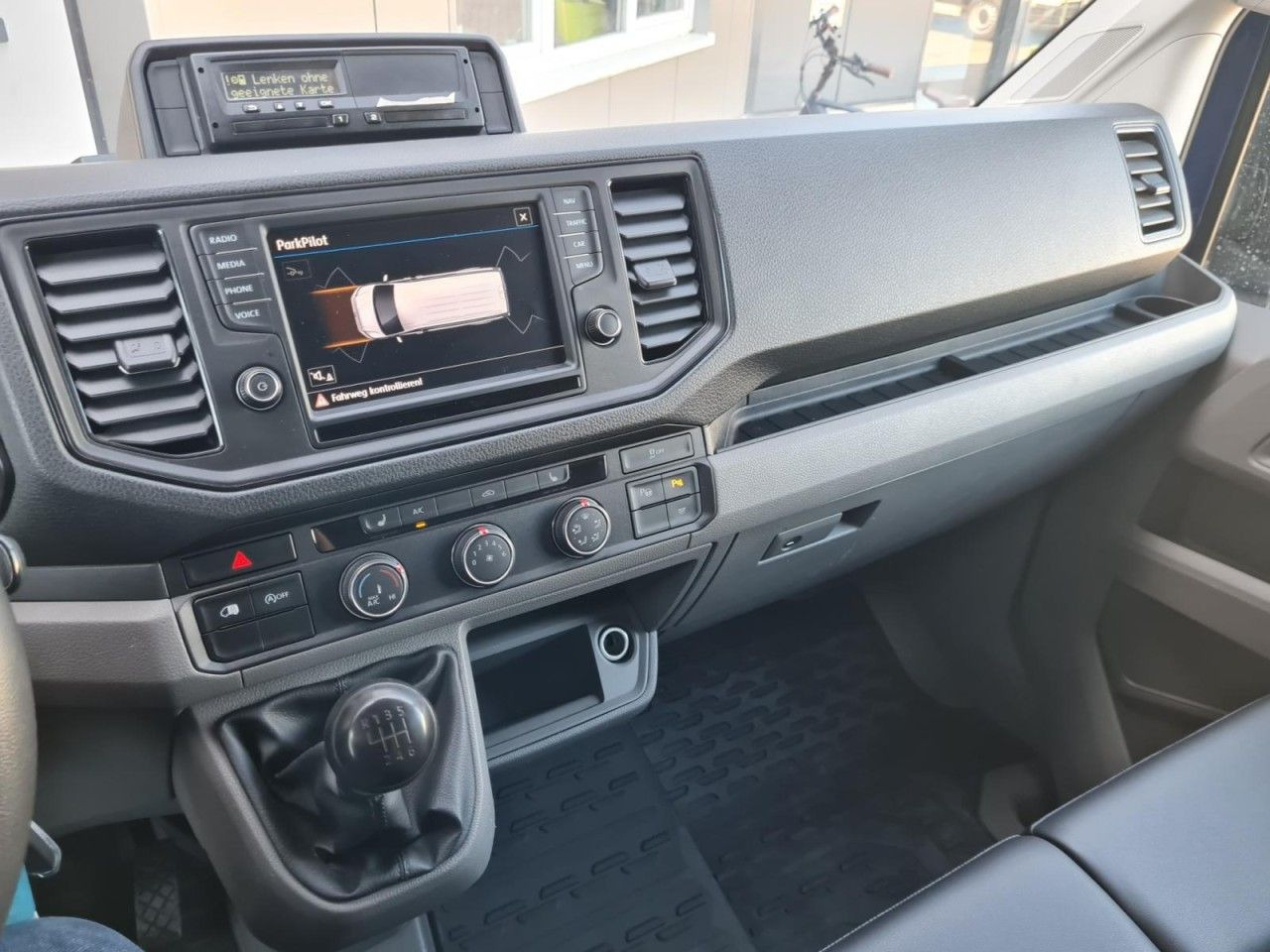 Цельнометаллический фургон Volkswagen Crafter 35 Kasten TDI MR L3H3 RWD AHK: фото 12