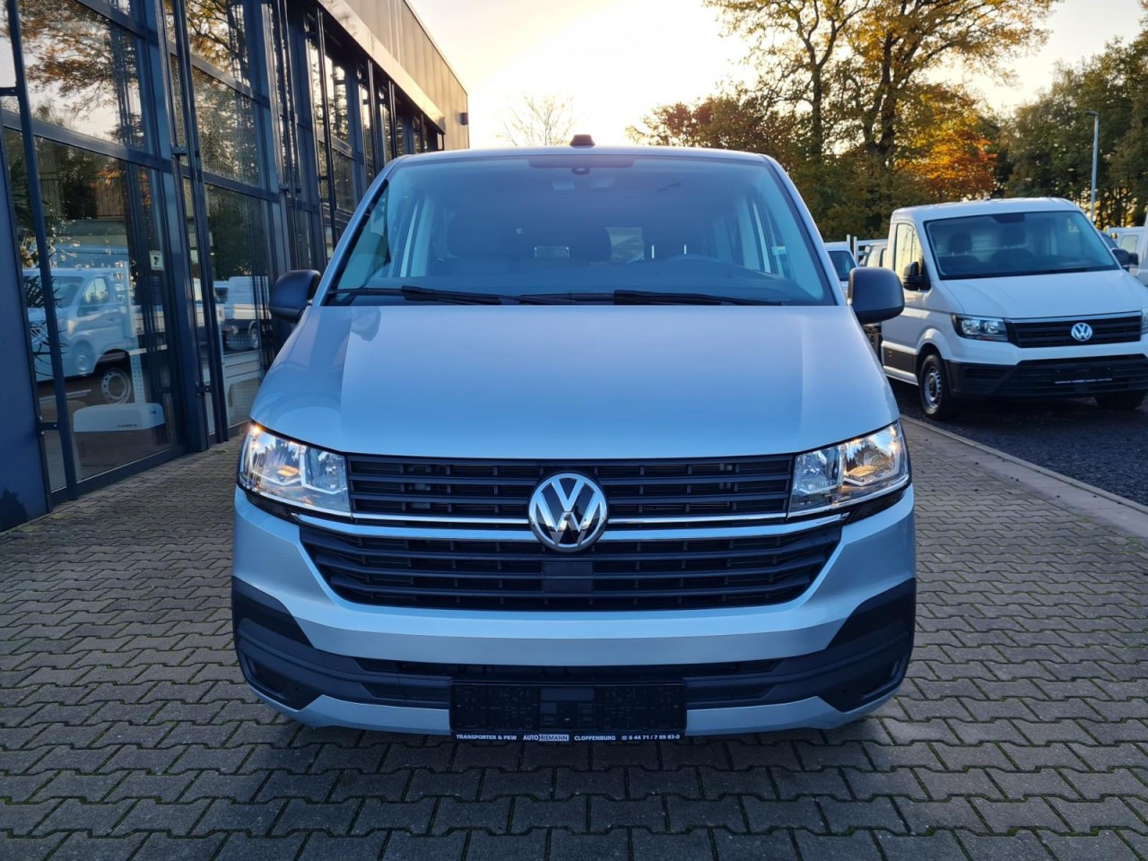 Volkswagen T6.1 Caravelle TDI lang 9 Sitzer 2 Schiebetüren Trendl. - Микроавтобус, Пассажирский фургон: фото 2 Volkswagen T6.1 Caravelle TDI lang 9 Sitzer 2 Schiebetüren Trendl. - Микроавтобус, Пассажирский фургон: фото 2