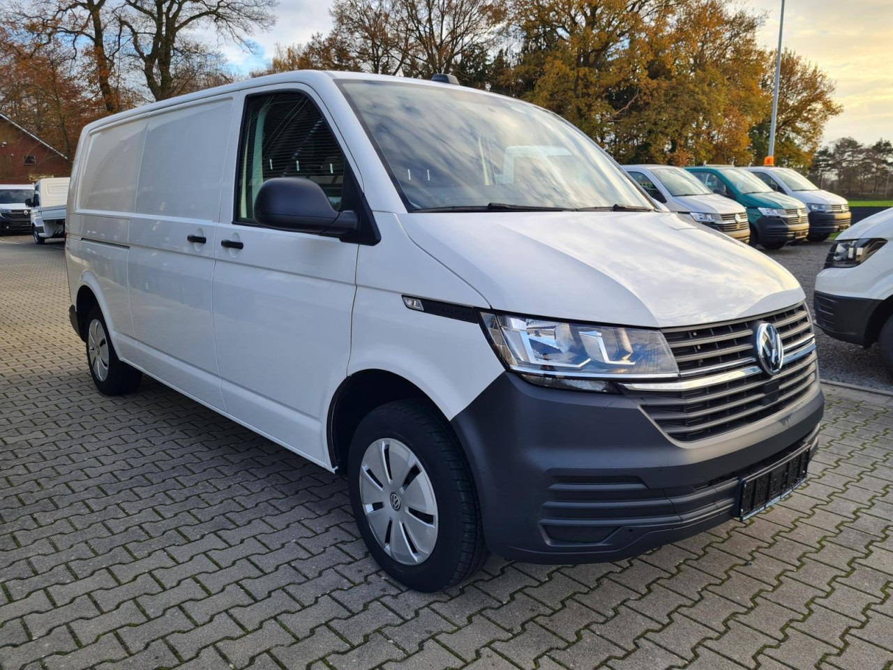 Volkswagen T6.1 Kasten TDI lang L2H1 DSG PDC KLIMA KAMERA - Легковой фургон: фото 3 Volkswagen T6.1 Kasten TDI lang L2H1 DSG PDC KLIMA KAMERA - Легковой фургон: фото 3