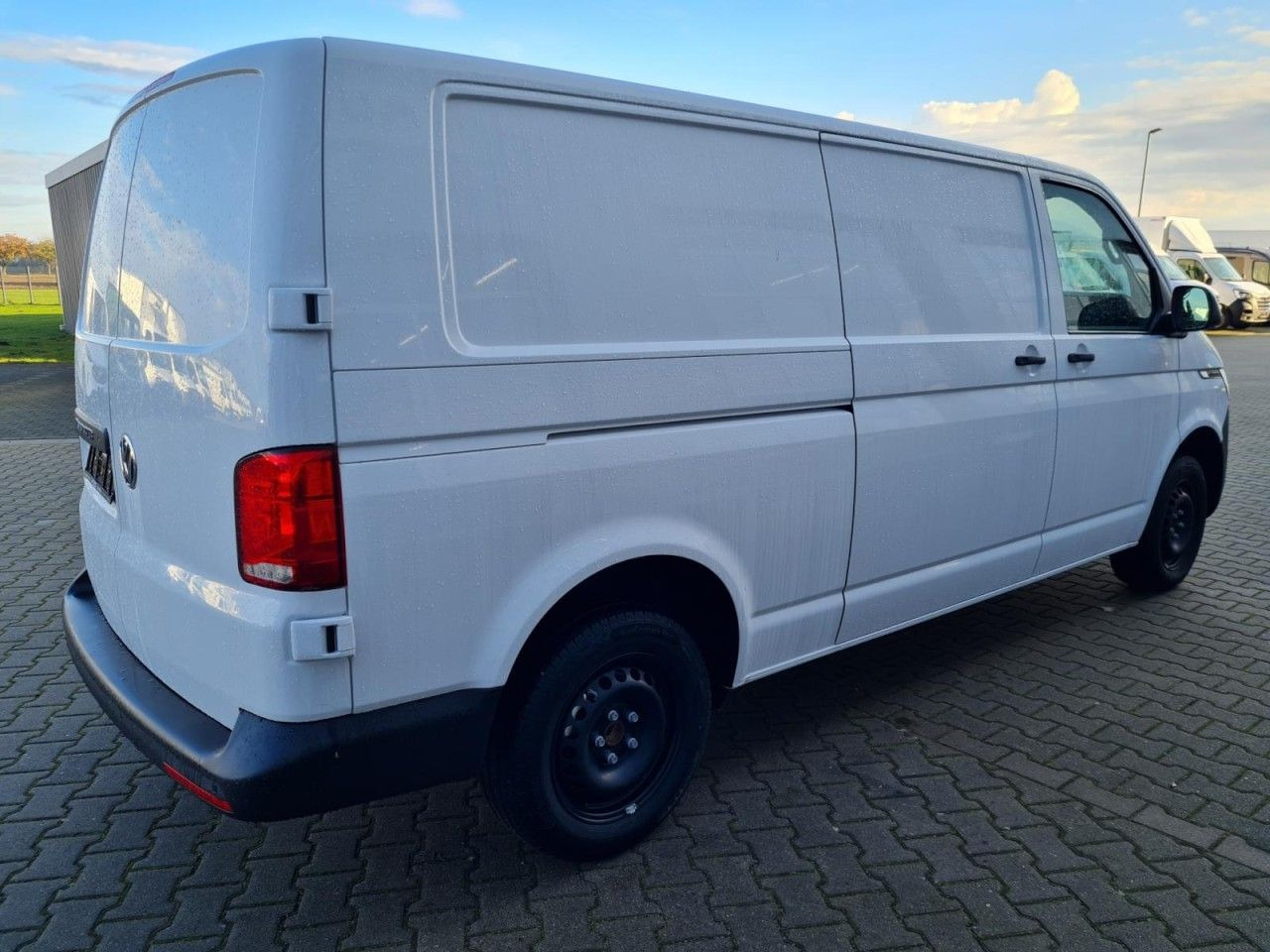 Volkswagen T6.1 Kasten lang DSG KLIMA KOMFORT ACC TEMPO PDC - Легковой фургон: фото 4 Volkswagen T6.1 Kasten lang DSG KLIMA KOMFORT ACC TEMPO PDC - Легковой фургон: фото 4
