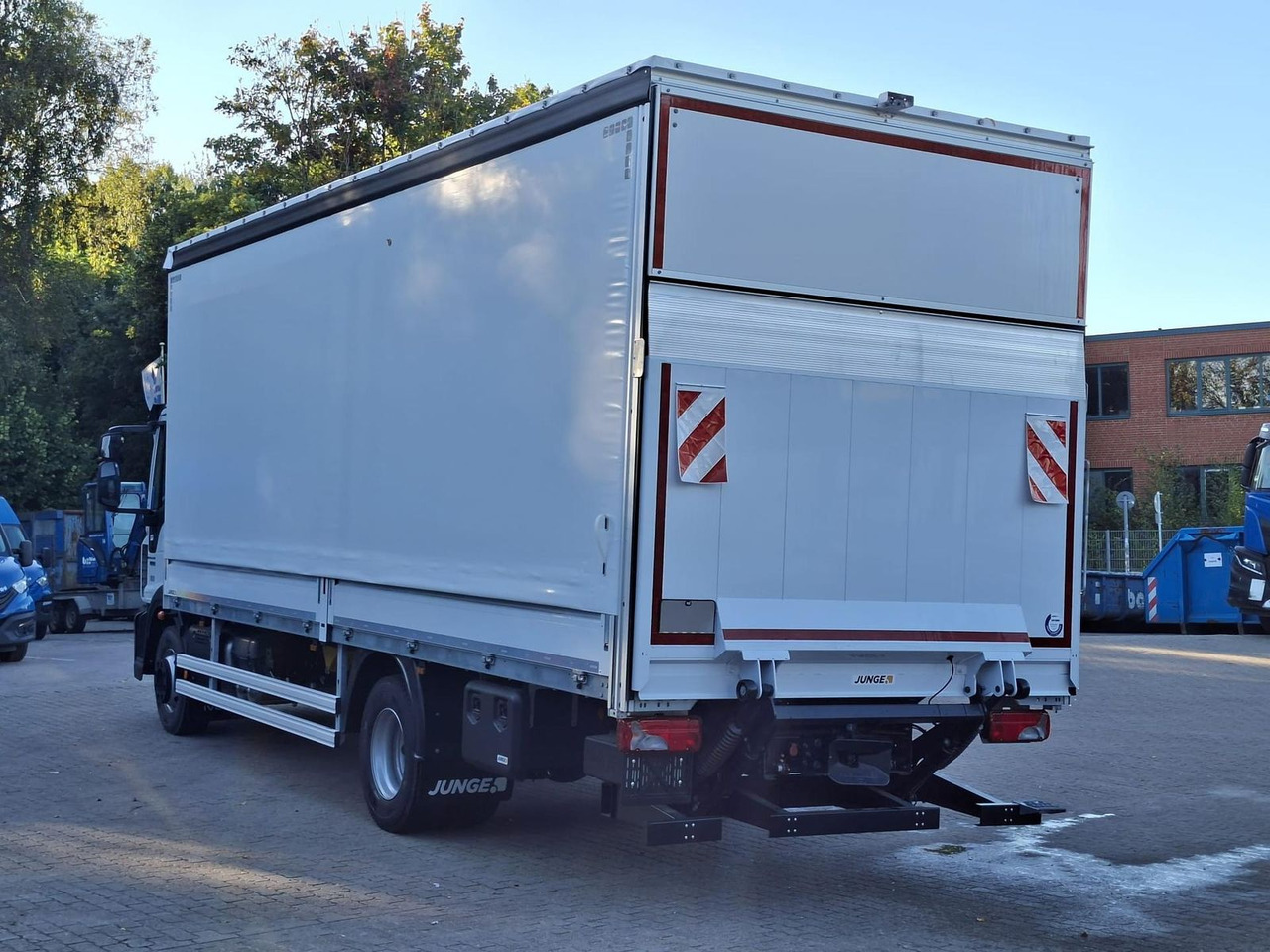 Iveco Eurocargo ML120E25/P JUNGE Schiebeplane LBW 1... - Тентованный грузовик: фото 4 Iveco Eurocargo ML120E25/P JUNGE Schiebeplane LBW 1... - Тентованный грузовик: фото 4