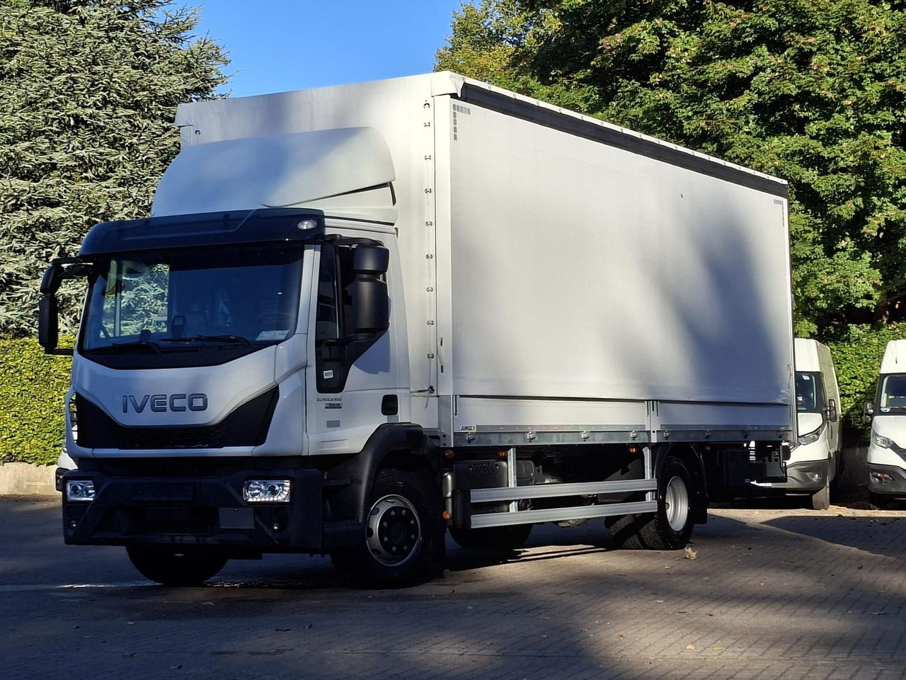 Iveco Eurocargo ML120E25/P JUNGE Schiebeplane LBW 1... - Тентованный грузовик: фото 1 Iveco Eurocargo ML120E25/P JUNGE Schiebeplane LBW 1... - Тентованный грузовик: фото 1