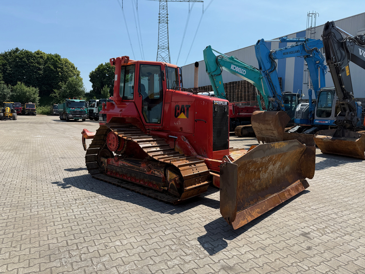 CATERPILLAR D5N FTC LGP Raupe mit 6-Wege + Heckaufreißer - Бульдозер: фото 3 CATERPILLAR D5N FTC LGP Raupe mit 6-Wege + Heckaufreißer - Бульдозер: фото 3