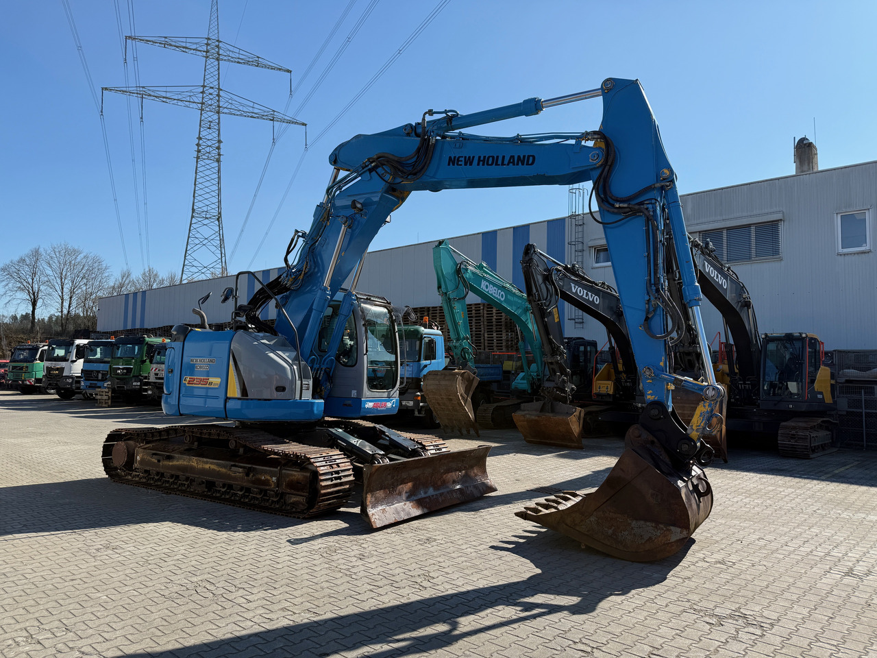 New Holland Kobeclo E235 BSR-2 Nullheck Kettenbagger MS21 - Экскаватор: фото 3 New Holland Kobeclo E235 BSR-2 Nullheck Kettenbagger MS21 - Экскаватор: фото 3