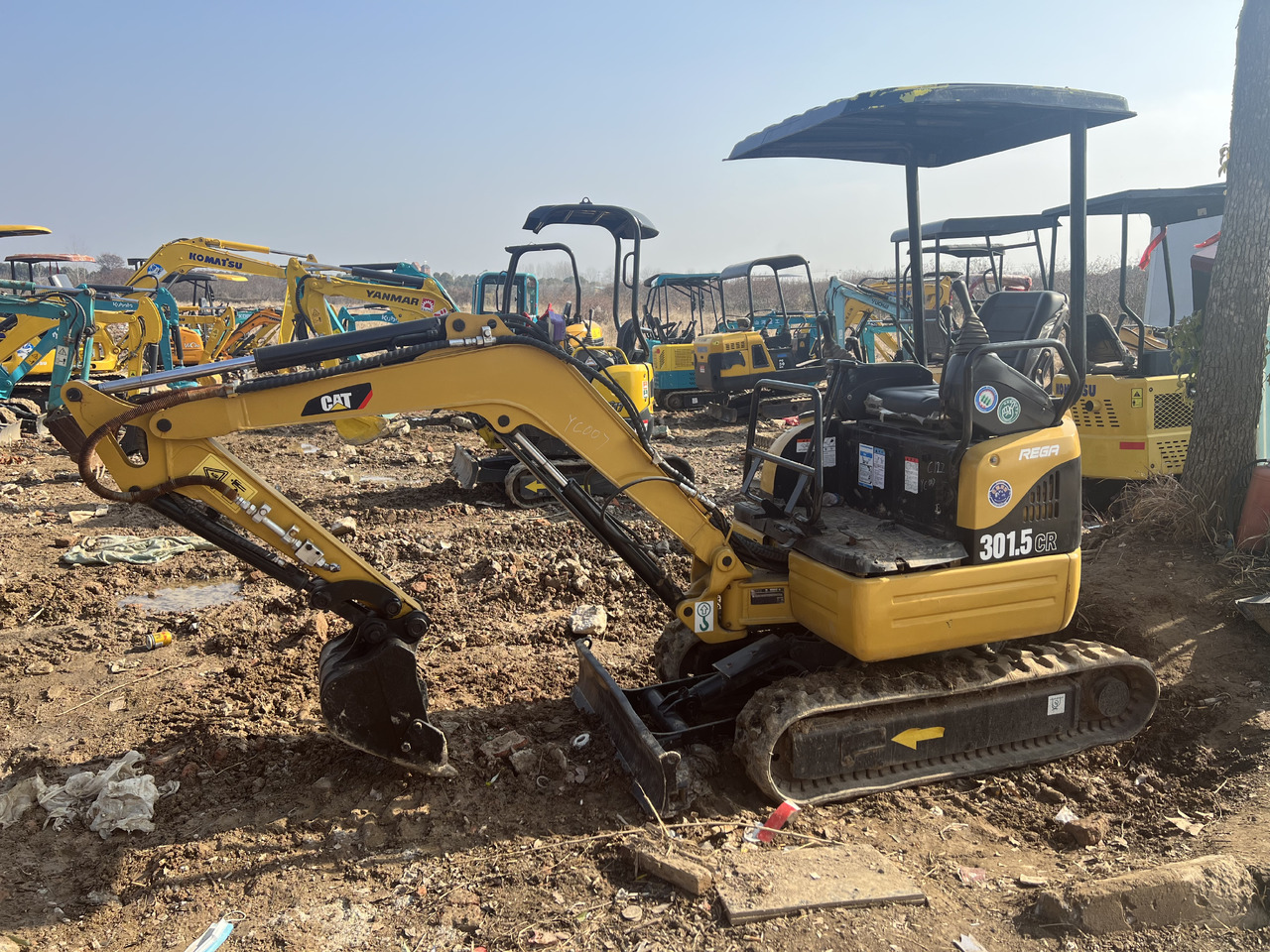 Caterpillar 301.5CR - Мини-экскаватор: фото 2 Caterpillar 301.5CR - Мини-экскаватор: фото 2