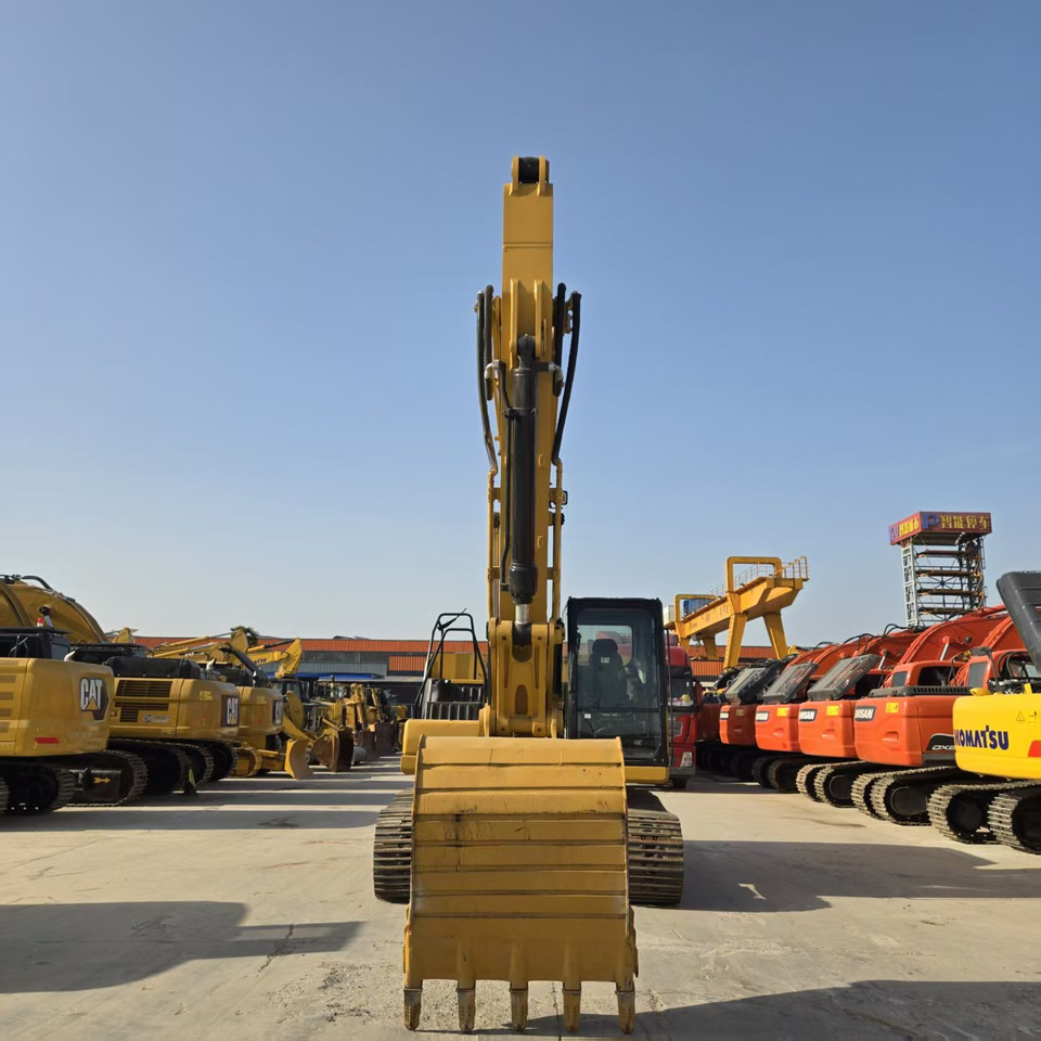 Caterpillar 323GC - Гусеничный экскаватор: фото 2 Caterpillar 323GC - Гусеничный экскаватор: фото 2