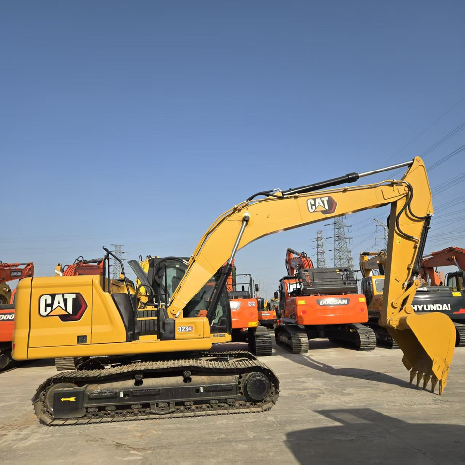 Caterpillar 323GC - Гусеничный экскаватор: фото 1 Caterpillar 323GC - Гусеничный экскаватор: фото 1