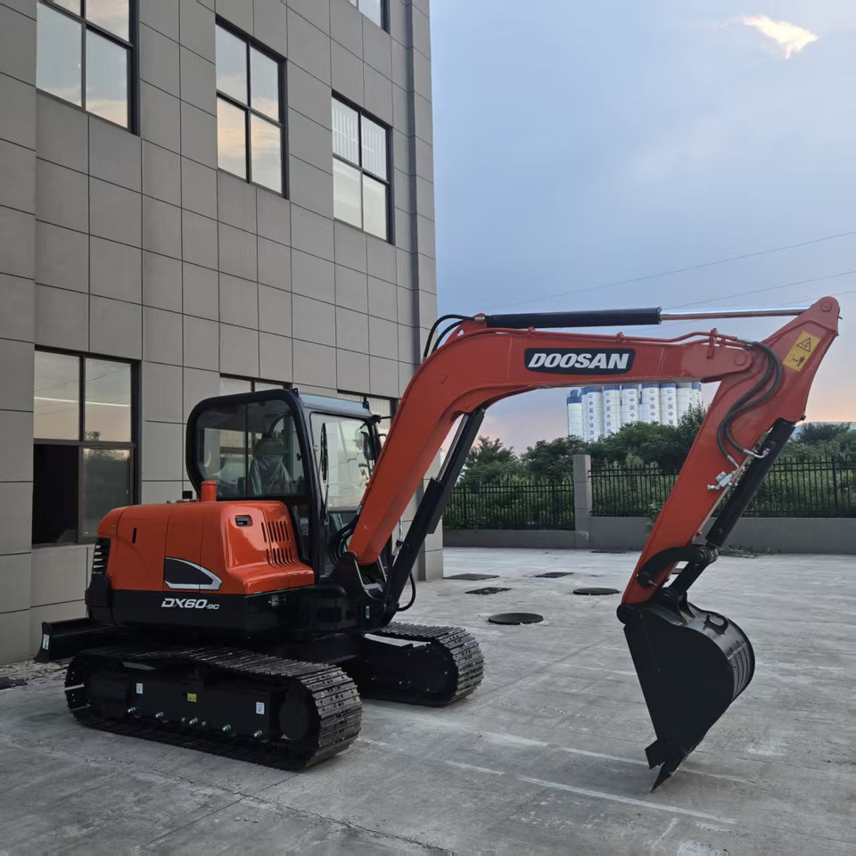 Doosan DX60 - Мини-экскаватор: фото 4 Doosan DX60 - Мини-экскаватор: фото 4
