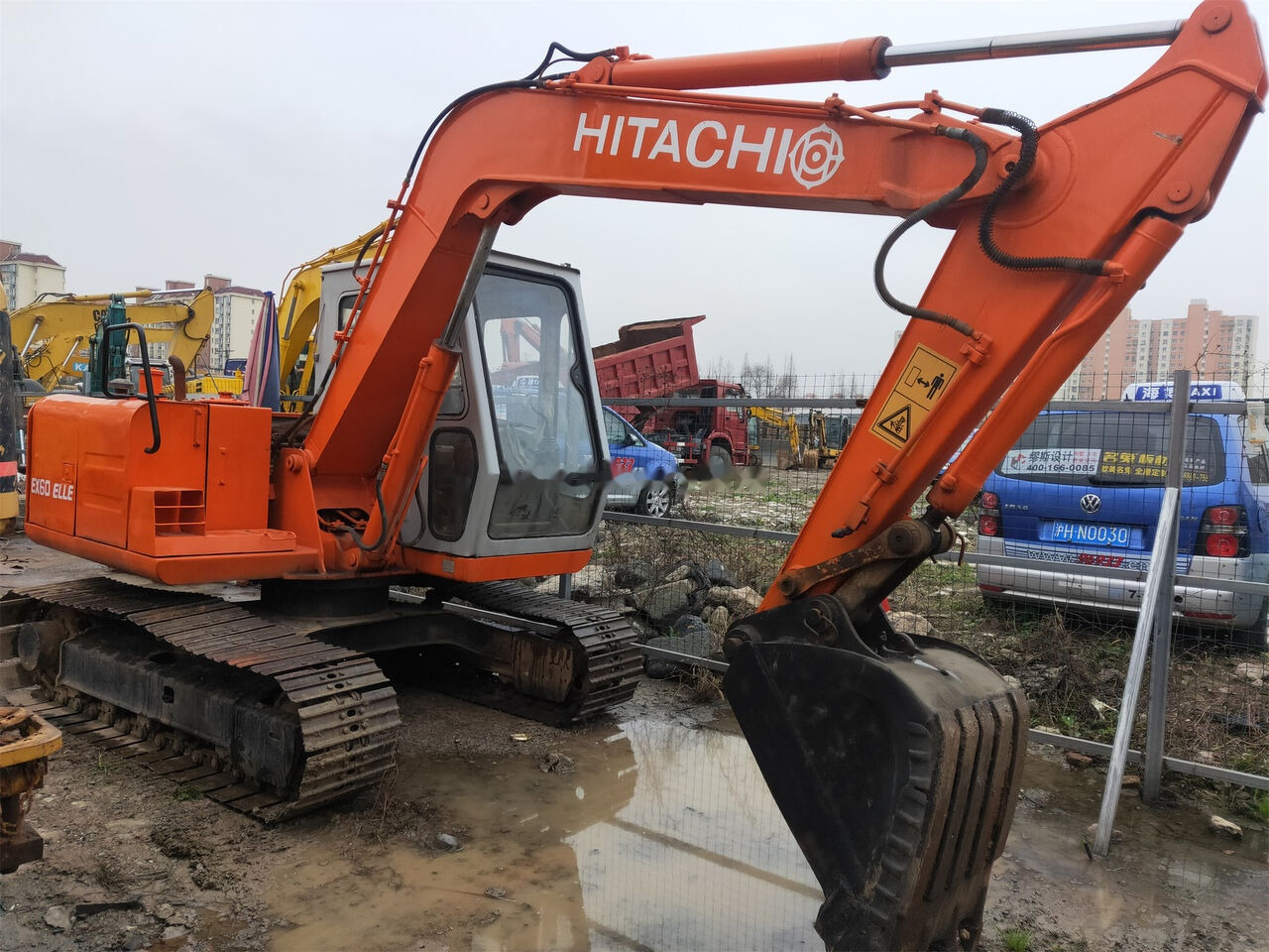 Hitachi EX60 - Гусеничный экскаватор: фото 1 Hitachi EX60 - Гусеничный экскаватор: фото 1