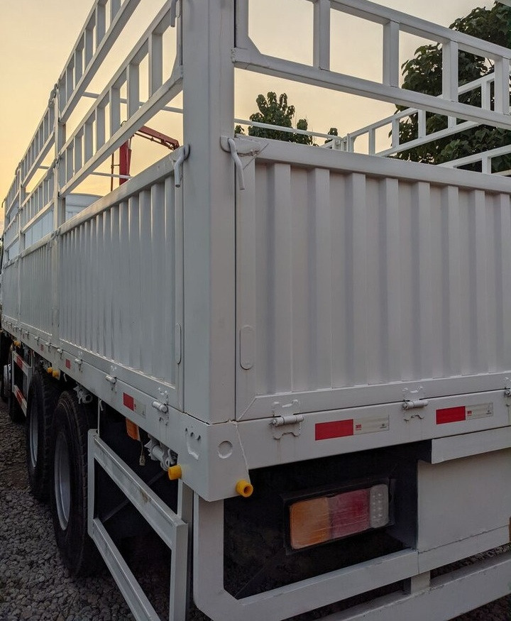 Howo 375 8x4 - Грузовик бортовой/ Платформа: фото 5 Howo 375 8x4 - Грузовик бортовой/ Платформа: фото 5