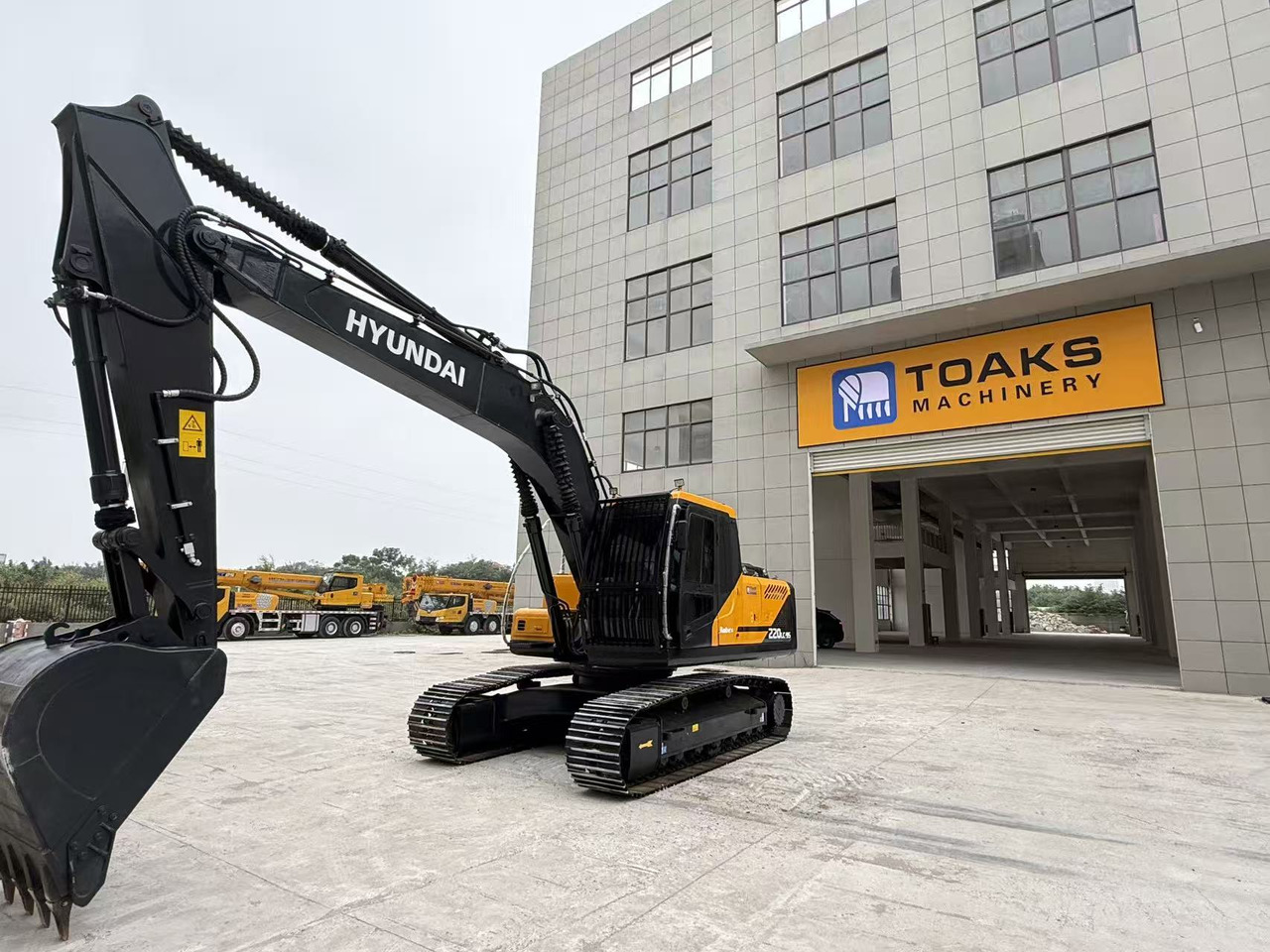 Hyudai R220LC-9S - Экскаватор: фото 2 Hyudai R220LC-9S - Экскаватор: фото 2