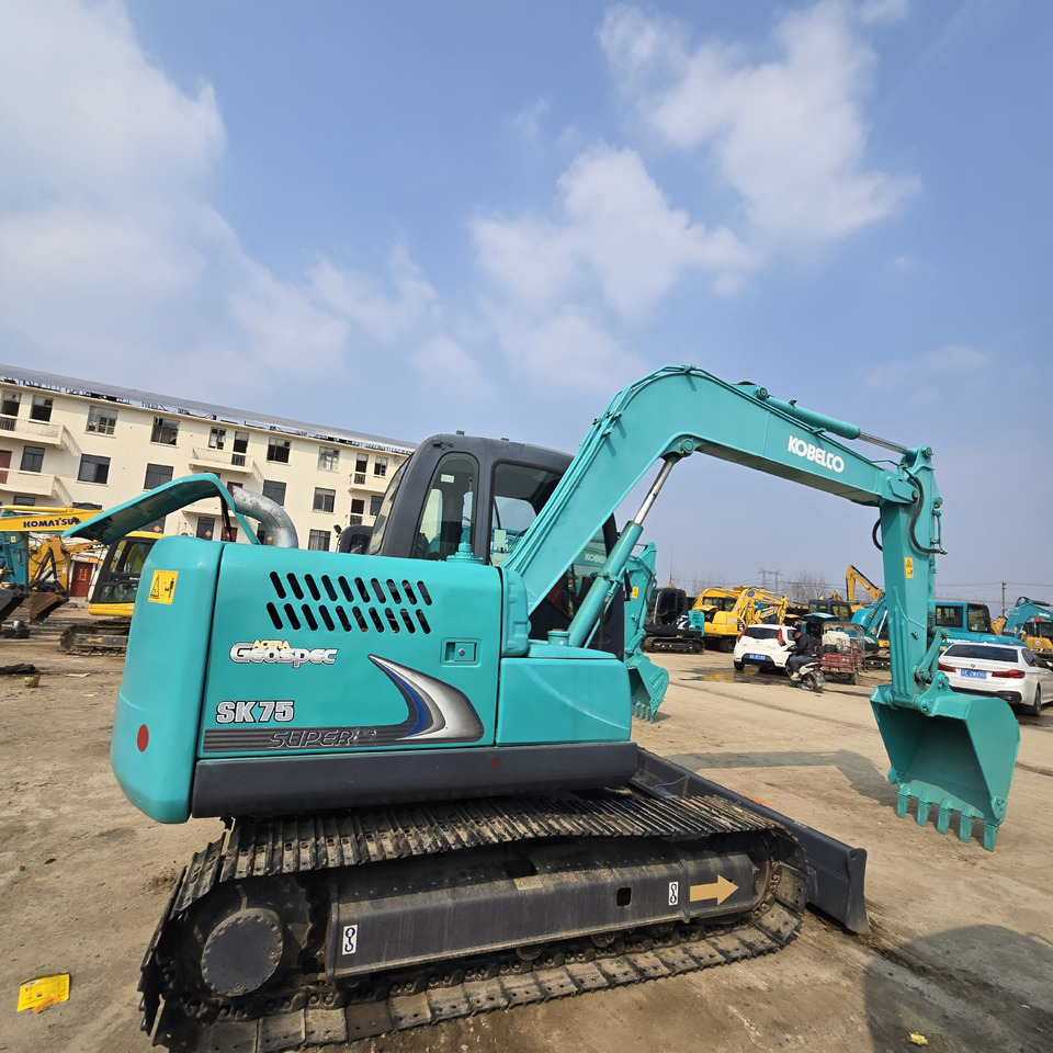 KOBELCO SK75 - Мини-экскаватор: фото 2 KOBELCO SK75 - Мини-экскаватор: фото 2