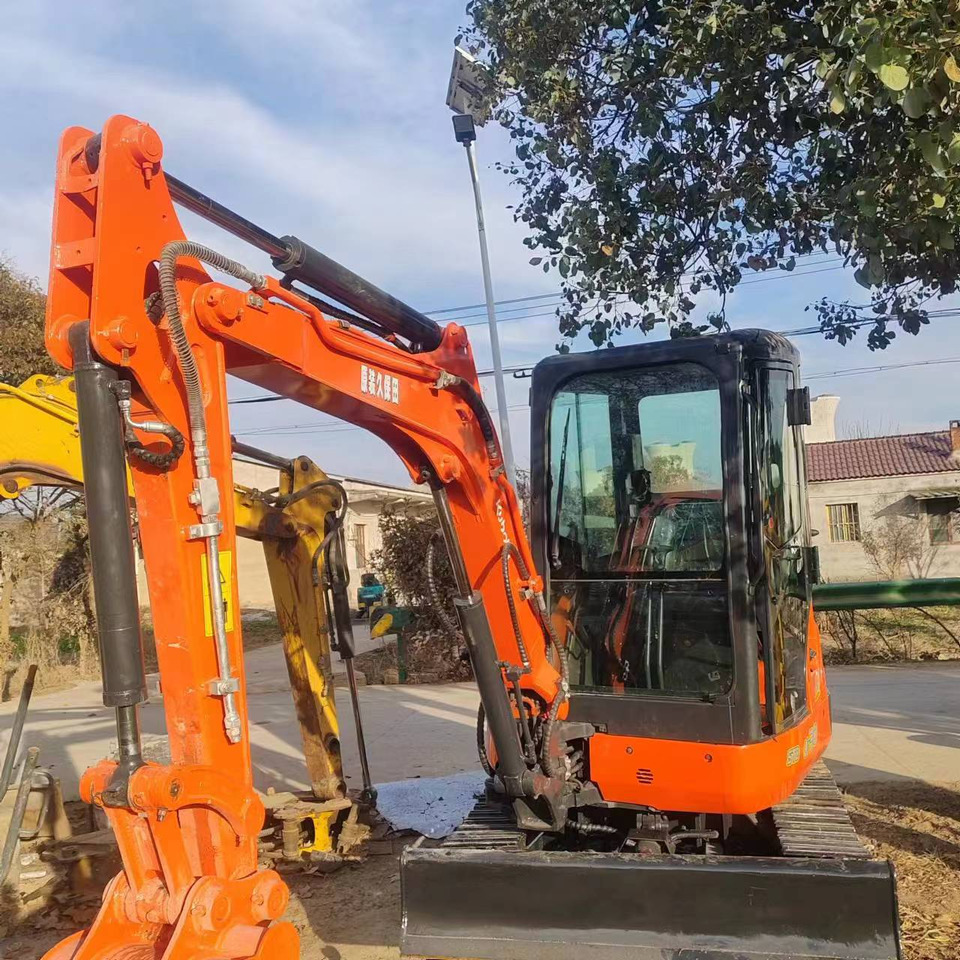 KUBOTA U30 - Мини-экскаватор: фото 4 KUBOTA U30 - Мини-экскаватор: фото 4