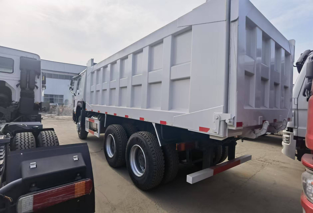 Самосвал Sinotruk HOWO 371 6*4 Dump truck(Right rudder): фото 8 Самосвал Sinotruk HOWO 371 6*4 Dump truck(Right rudder): фото 8