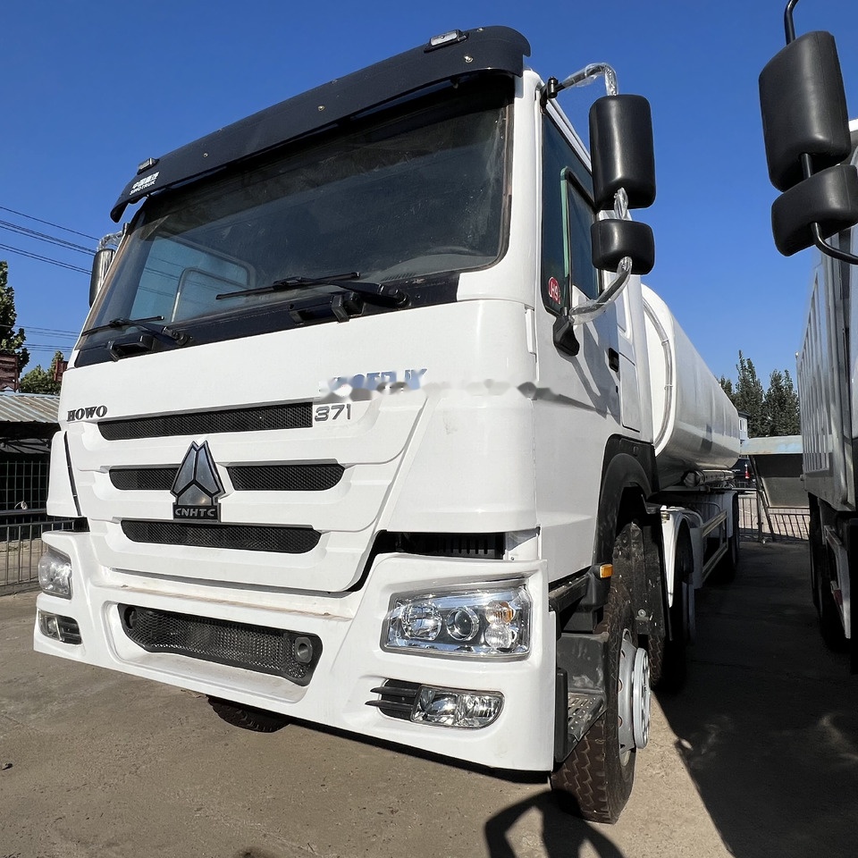 Sinotruk HOWO 371 8*4 Tank truck - Грузовик-цистерна: фото 5 Sinotruk HOWO 371 8*4 Tank truck - Грузовик-цистерна: фото 5