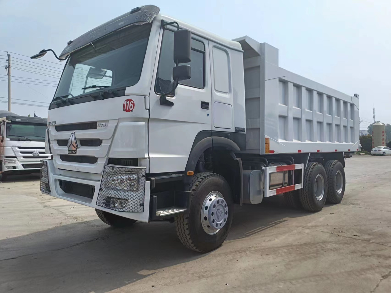 Sinotruk HOWO 6*4 Dump truck - Самосвал: фото 2 Sinotruk HOWO 6*4 Dump truck - Самосвал: фото 2