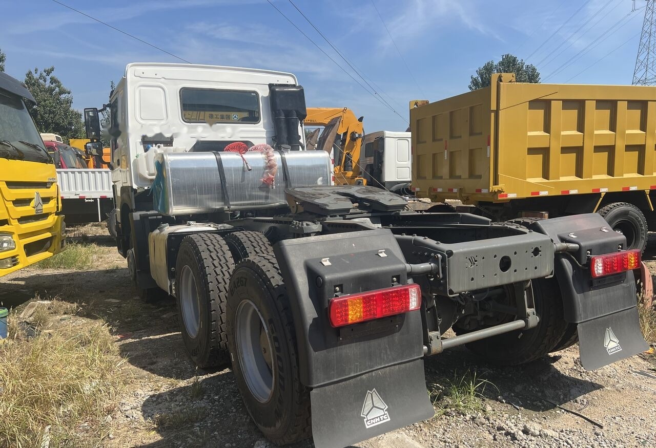 Howo 6x4 - Тягач: фото 2 Howo 6x4 - Тягач: фото 2