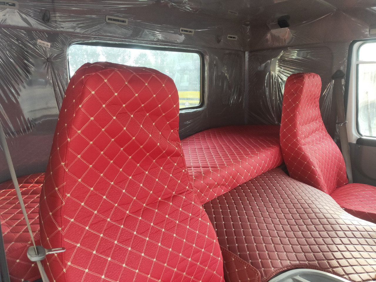 Sinotruk HOWO 371 6*4 Tractor - Тягач: фото 2 Sinotruk HOWO 371 6*4 Tractor - Тягач: фото 2