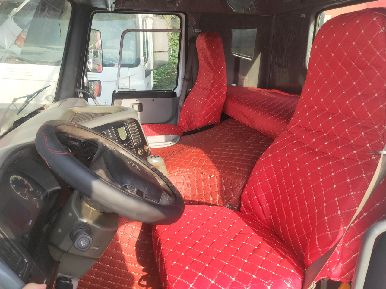 Тягач Sinotruk HOWO 371 6*4 Tractor: фото 12 Тягач Sinotruk HOWO 371 6*4 Tractor: фото 12