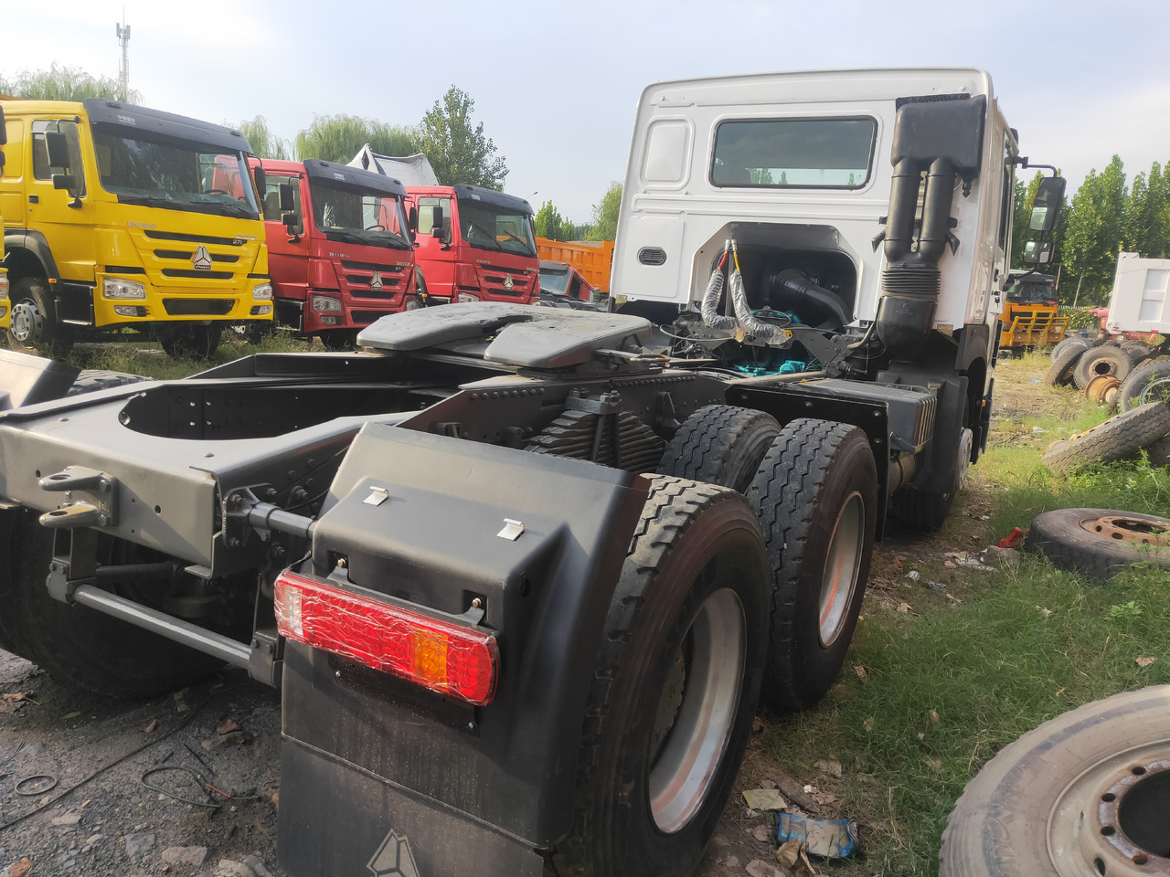 Тягач Sinotruk HOWO 371 6*4 Tractor: фото 10 Тягач Sinotruk HOWO 371 6*4 Tractor: фото 10