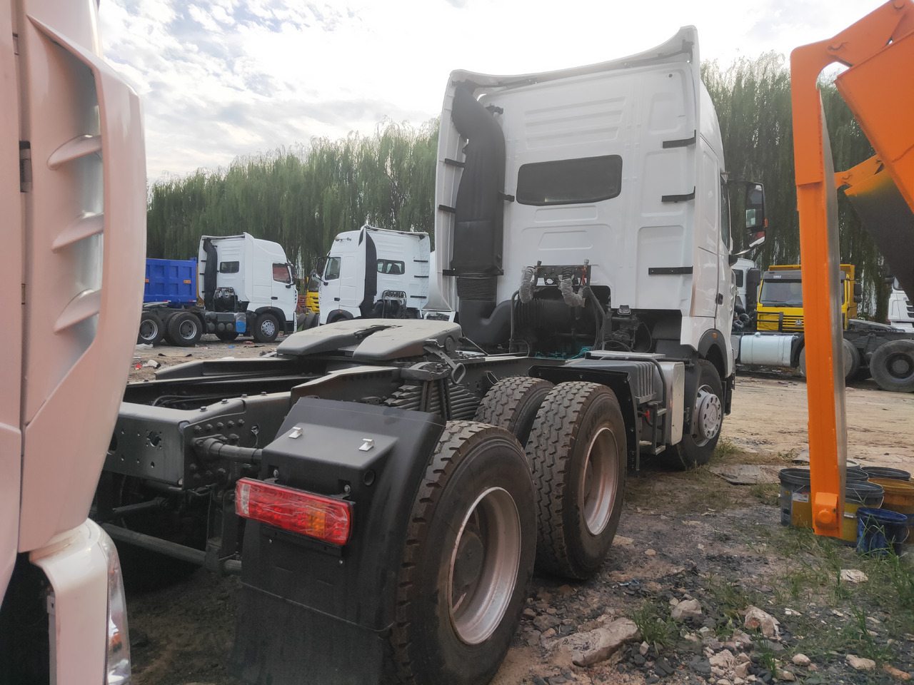 Тягач Sinotruk HOWO A7 6*4 Tractor: фото 11