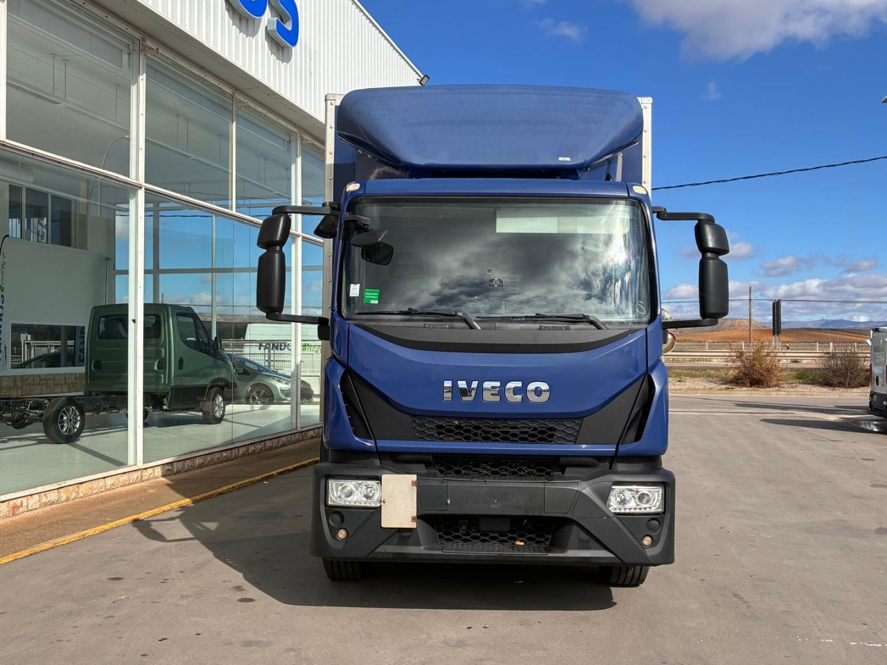 Caja cerrada IVECO Eurocargo ML 160 E25 - Грузовик с закрытым кузовом: фото 2 Caja cerrada IVECO Eurocargo ML 160 E25 - Грузовик с закрытым кузовом: фото 2