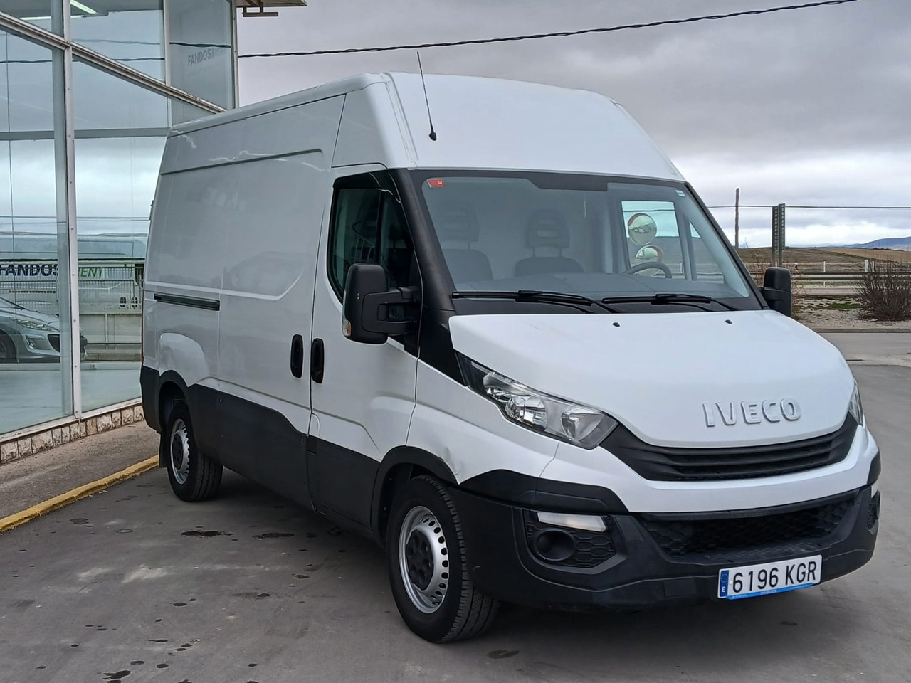 Furgón IVECO 35S16 10.8m3 - Цельнометаллический фургон: фото 3 Furgón IVECO 35S16 10.8m3 - Цельнометаллический фургон: фото 3