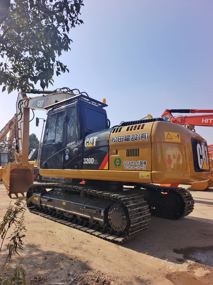 Гусеничный экскаватор CAT 320D2L: фото 37 Гусеничный экскаватор CAT 320D2L: фото 37