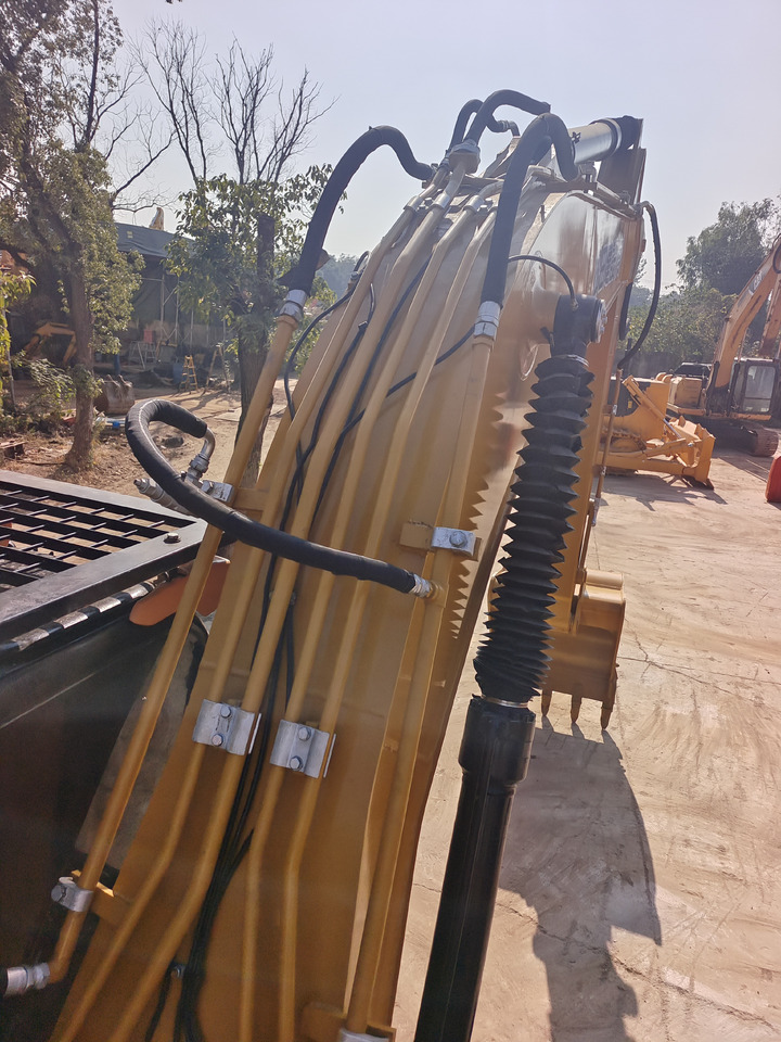 Гусеничный экскаватор CAT 320D2L: фото 21 Гусеничный экскаватор CAT 320D2L: фото 21