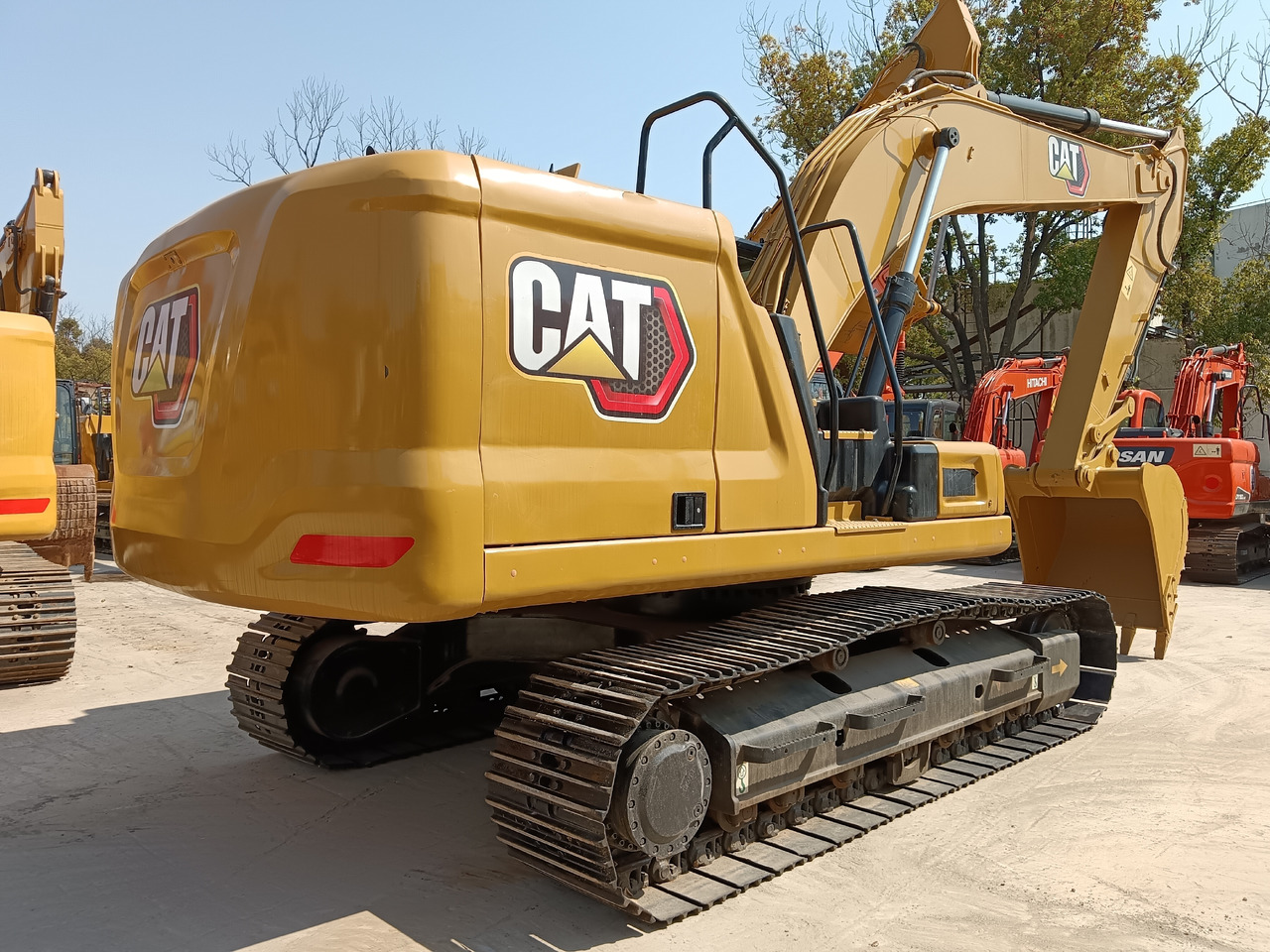 CAT 320GC - Гусеничный экскаватор: фото 1 CAT 320GC - Гусеничный экскаватор: фото 1