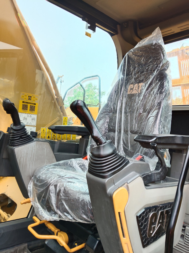 CAT 330 GC - Гусеничный экскаватор: фото 2 CAT 330 GC - Гусеничный экскаватор: фото 2