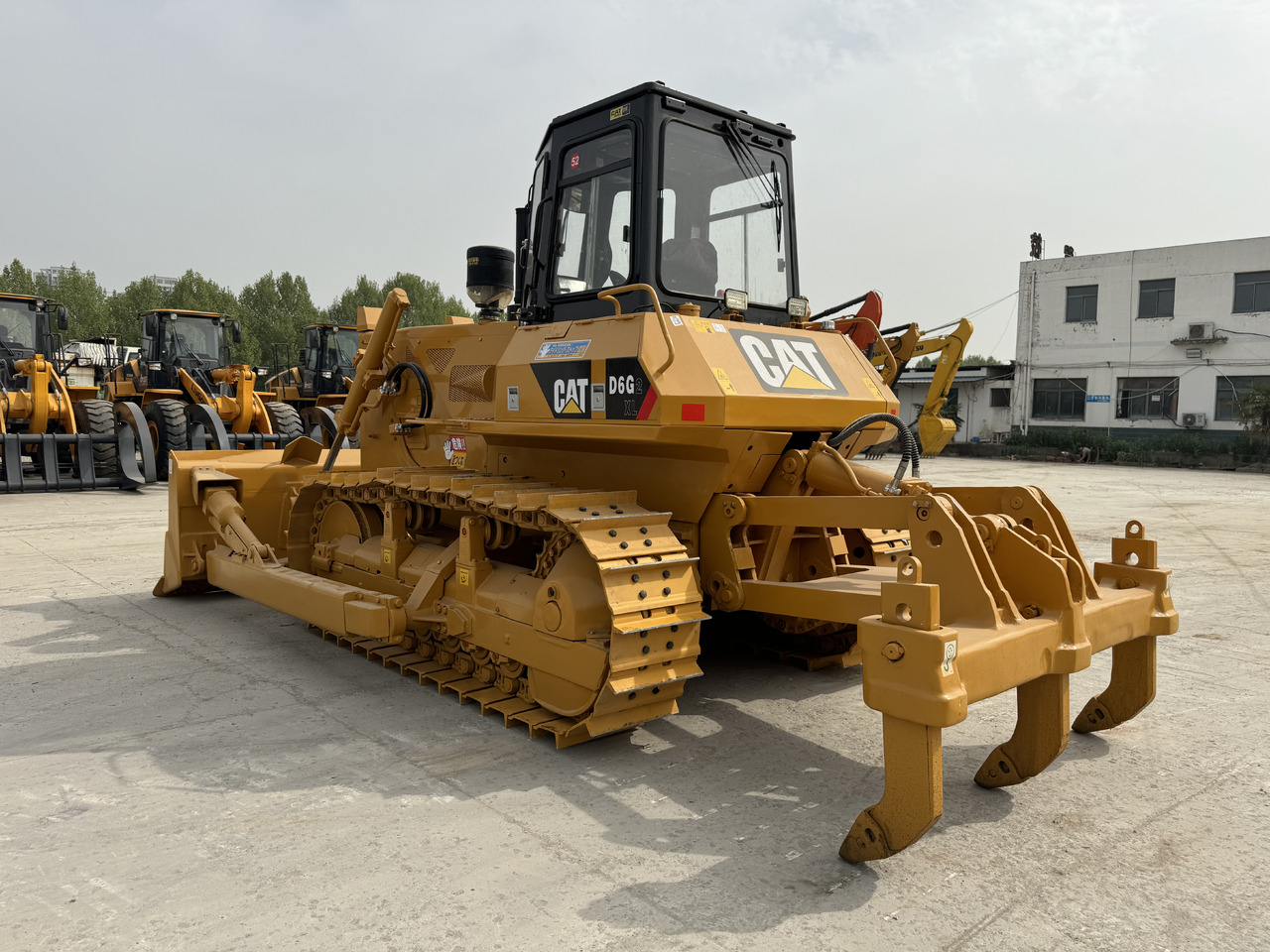 CAT D6G D7G D8T - Бульдозер: фото 3 CAT D6G D7G D8T - Бульдозер: фото 3
