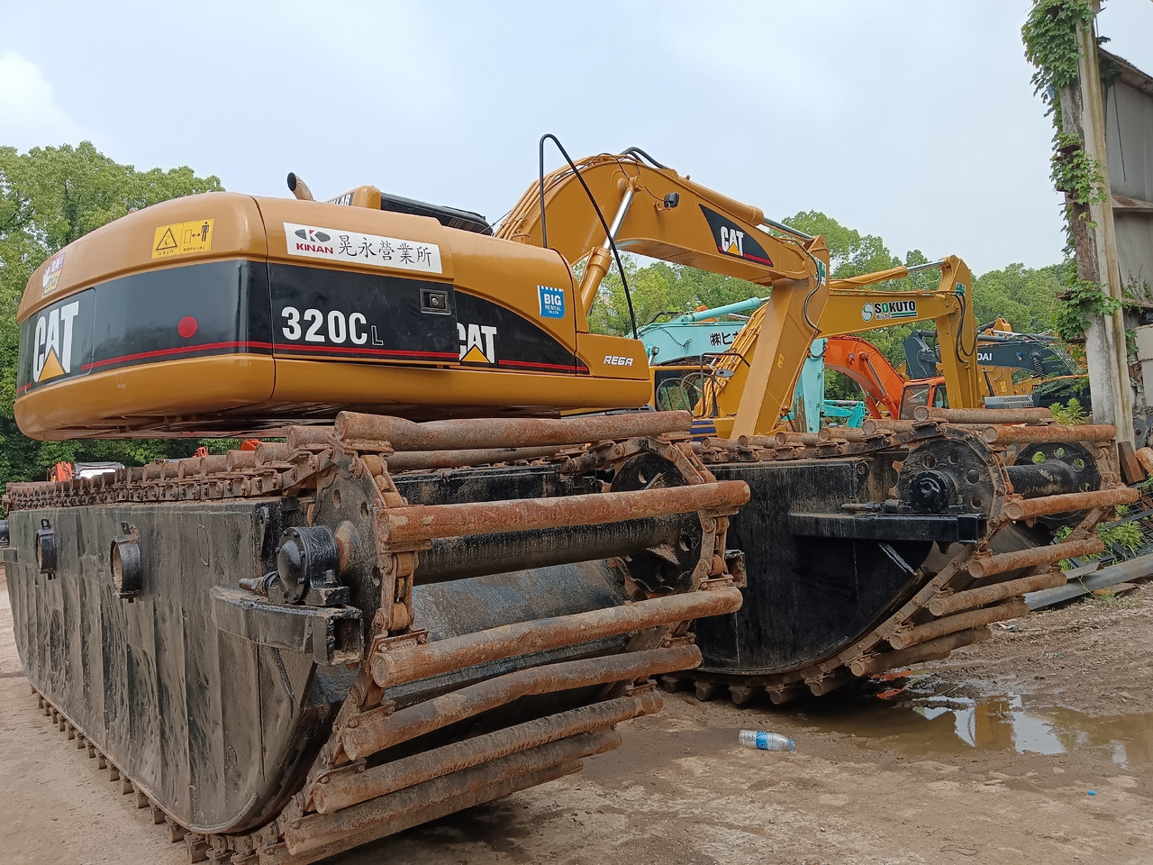 CATERPILLAR 320CL CAT 320BL DREDGER - Водный экскаватор: фото 1 CATERPILLAR 320CL CAT 320BL DREDGER - Водный экскаватор: фото 1