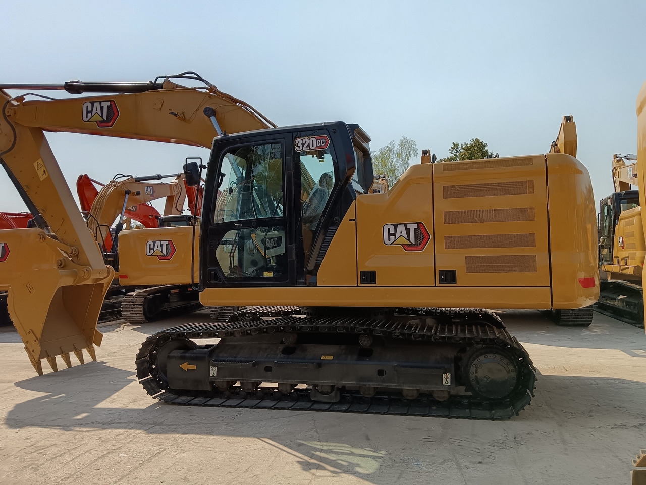 Гусеничный экскаватор CATERPILLAR 320GC CAT 320 GC 323GC 330GC 336GC: фото 1