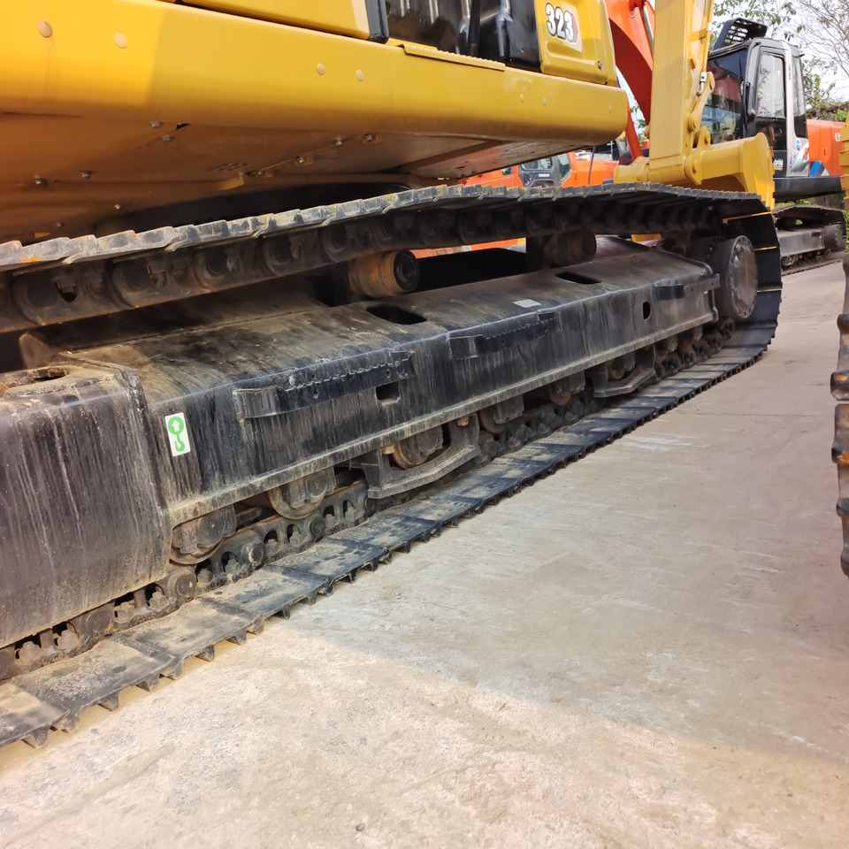 CATERPILLAR 323 - Гусеничный экскаватор: фото 5 CATERPILLAR 323 - Гусеничный экскаватор: фото 5