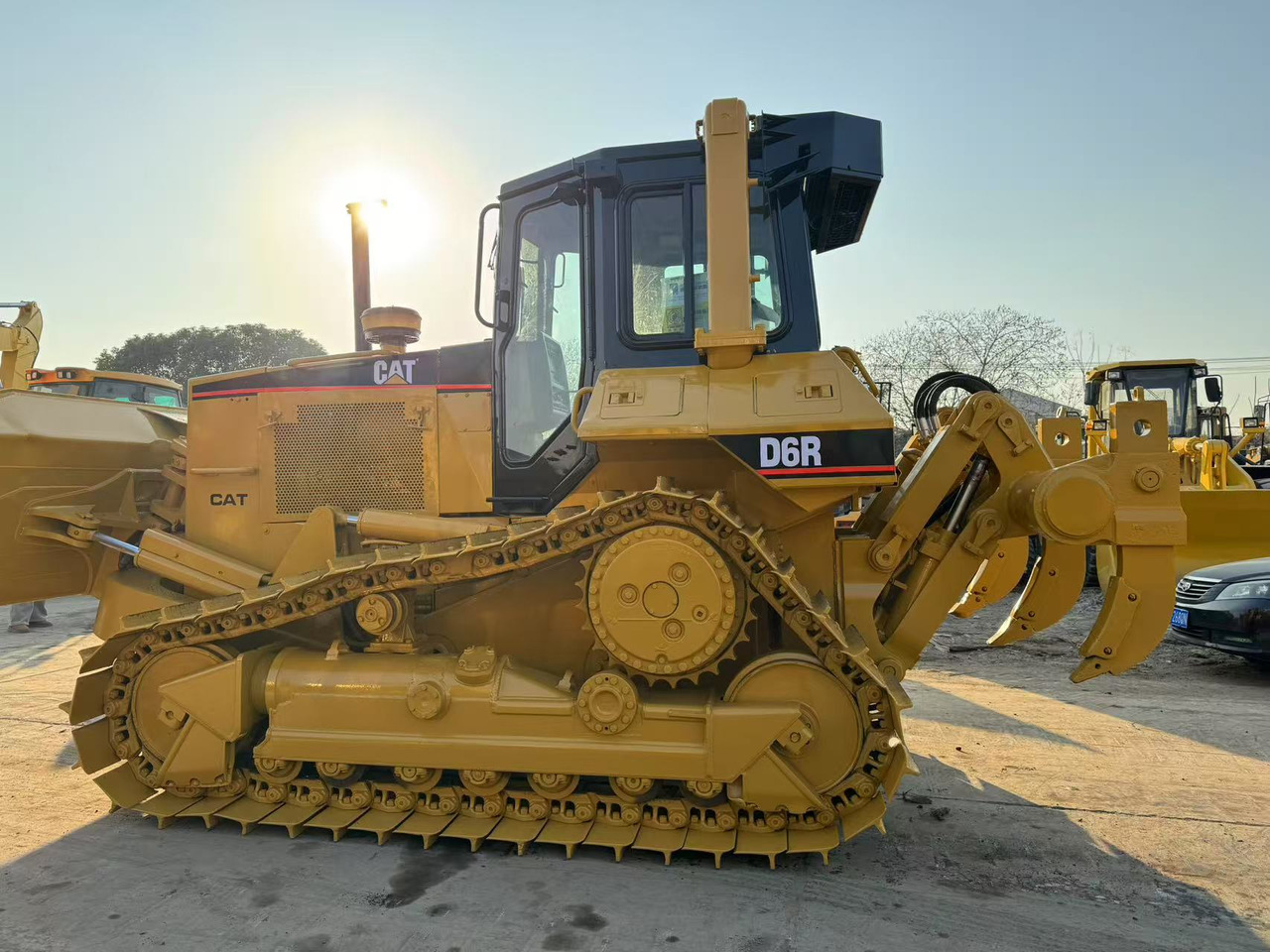 CATERPILLAR D6R CAT - Бульдозер: фото 3 CATERPILLAR D6R CAT - Бульдозер: фото 3