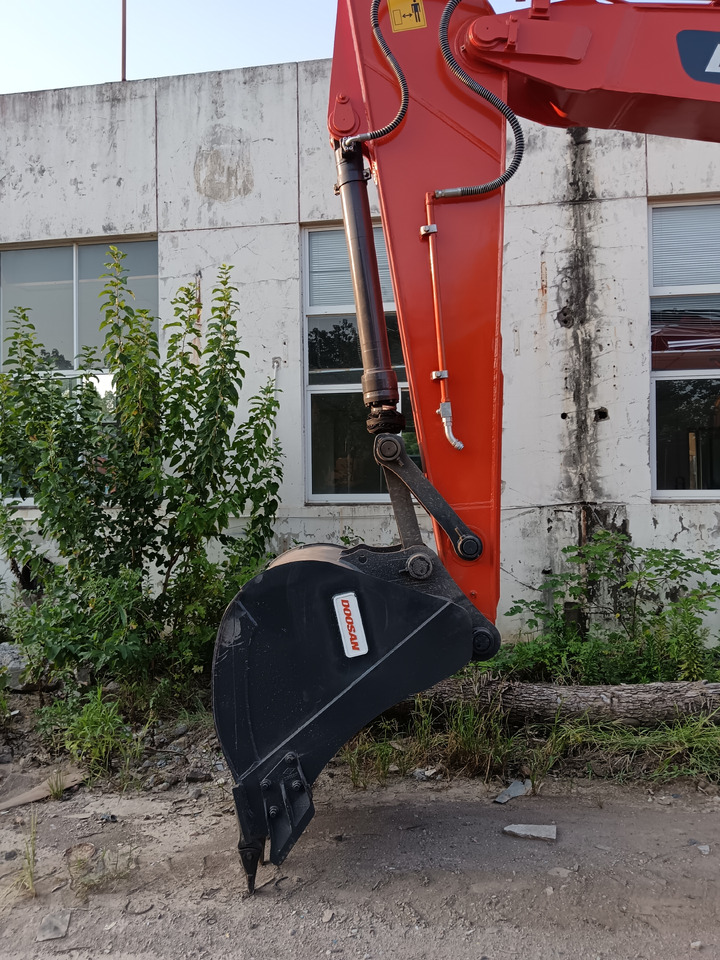 DOOSAN DX225 LC - 9C DX 225 LCA DX300 DX340 - Гусеничный экскаватор: фото 3 DOOSAN DX225 LC - 9C DX 225 LCA DX300 DX340 - Гусеничный экскаватор: фото 3