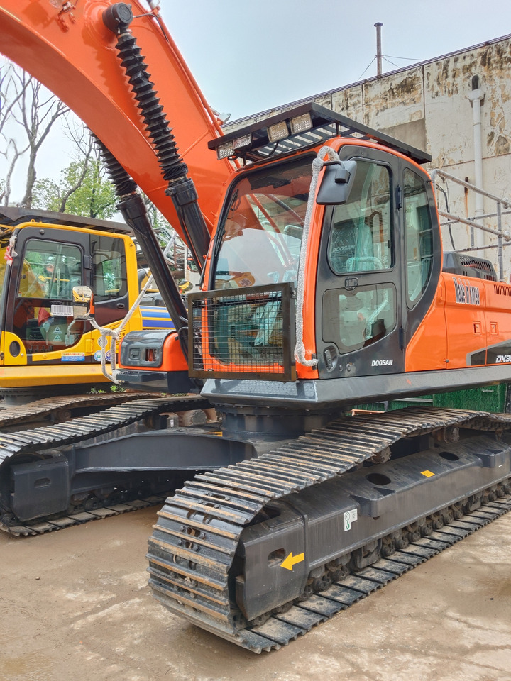 DOOSAN DX300 LCA DX 300 LC - 9C - Гусеничный экскаватор: фото 4 DOOSAN DX300 LCA DX 300 LC - 9C - Гусеничный экскаватор: фото 4