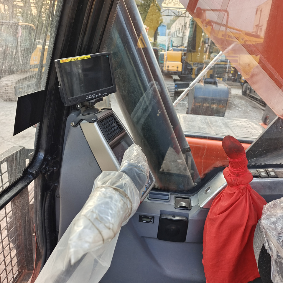 DOOSAN DX300LC-9C Doosan DX 300 LC - 9 C - Гусеничный экскаватор: фото 5 DOOSAN DX300LC-9C Doosan DX 300 LC - 9 C - Гусеничный экскаватор: фото 5