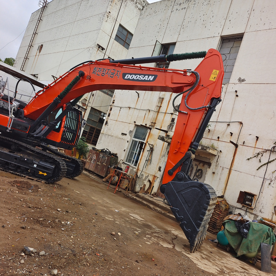 DOOSAN DX340LCA DX340 LC-9C - Гусеничный экскаватор: фото 3 DOOSAN DX340LCA DX340 LC-9C - Гусеничный экскаватор: фото 3
