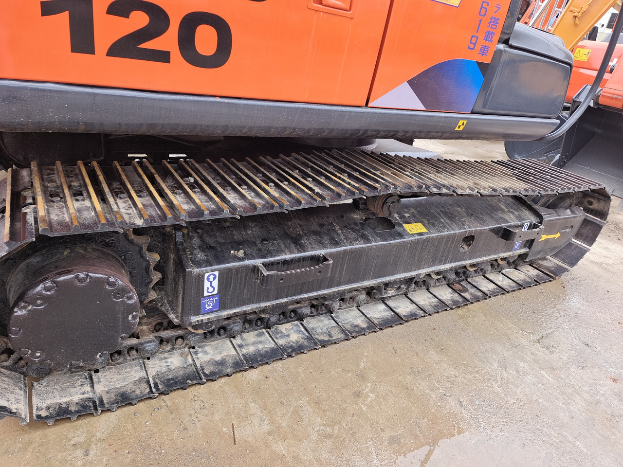 HITACHI ZX120 ZAXIS 120 ZX200 ZX350 - Гусеничный экскаватор: фото 2 HITACHI ZX120 ZAXIS 120 ZX200 ZX350 - Гусеничный экскаватор: фото 2