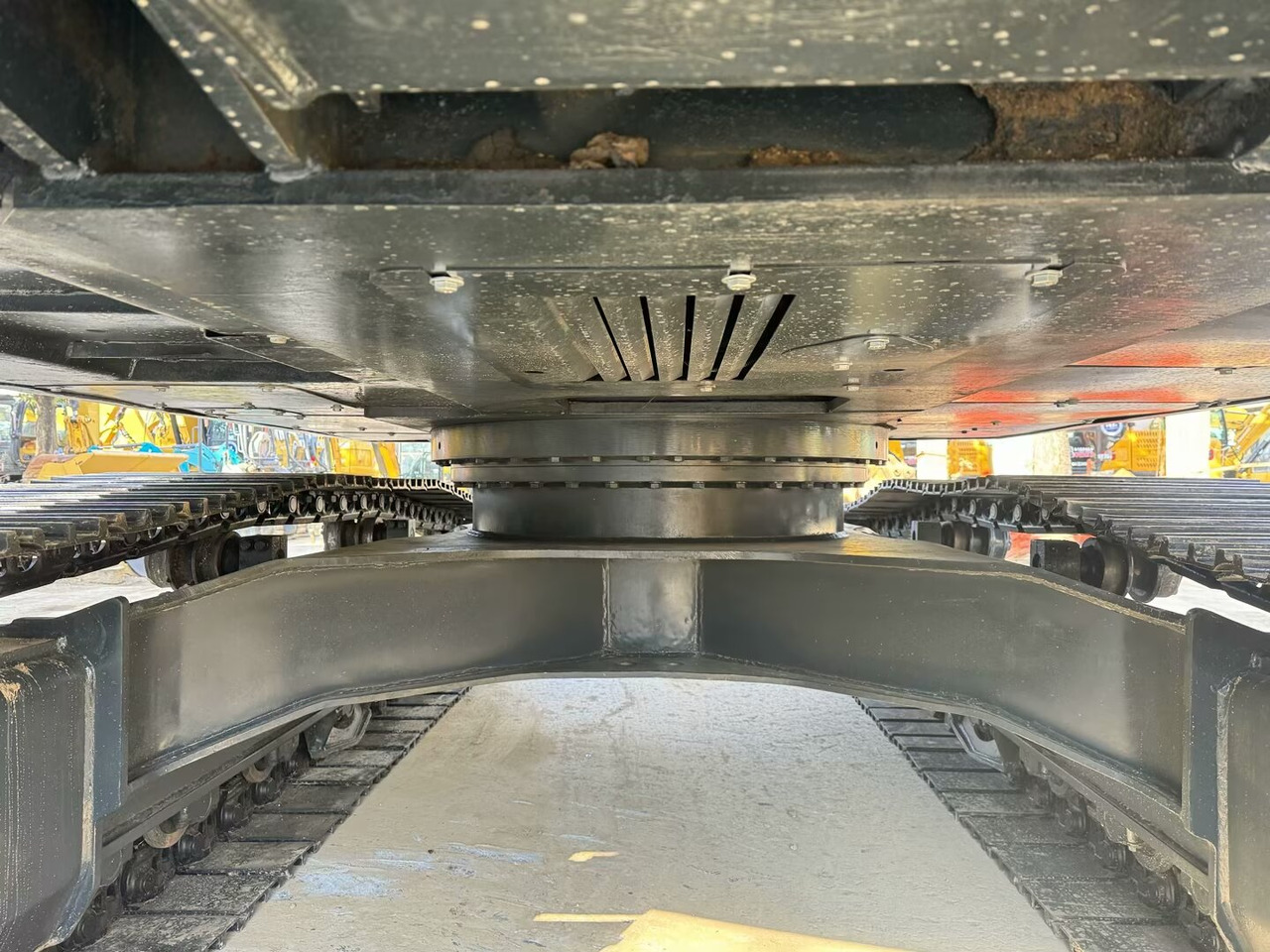 HYUNDAI 220LC-9S 220LC-9T - Гусеничный экскаватор: фото 3 HYUNDAI 220LC-9S 220LC-9T - Гусеничный экскаватор: фото 3