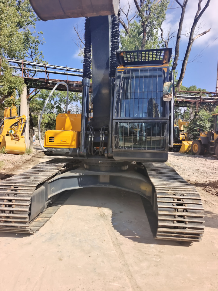 HYUNDAI HX 220 HD - Гусеничный экскаватор: фото 5 HYUNDAI HX 220 HD - Гусеничный экскаватор: фото 5