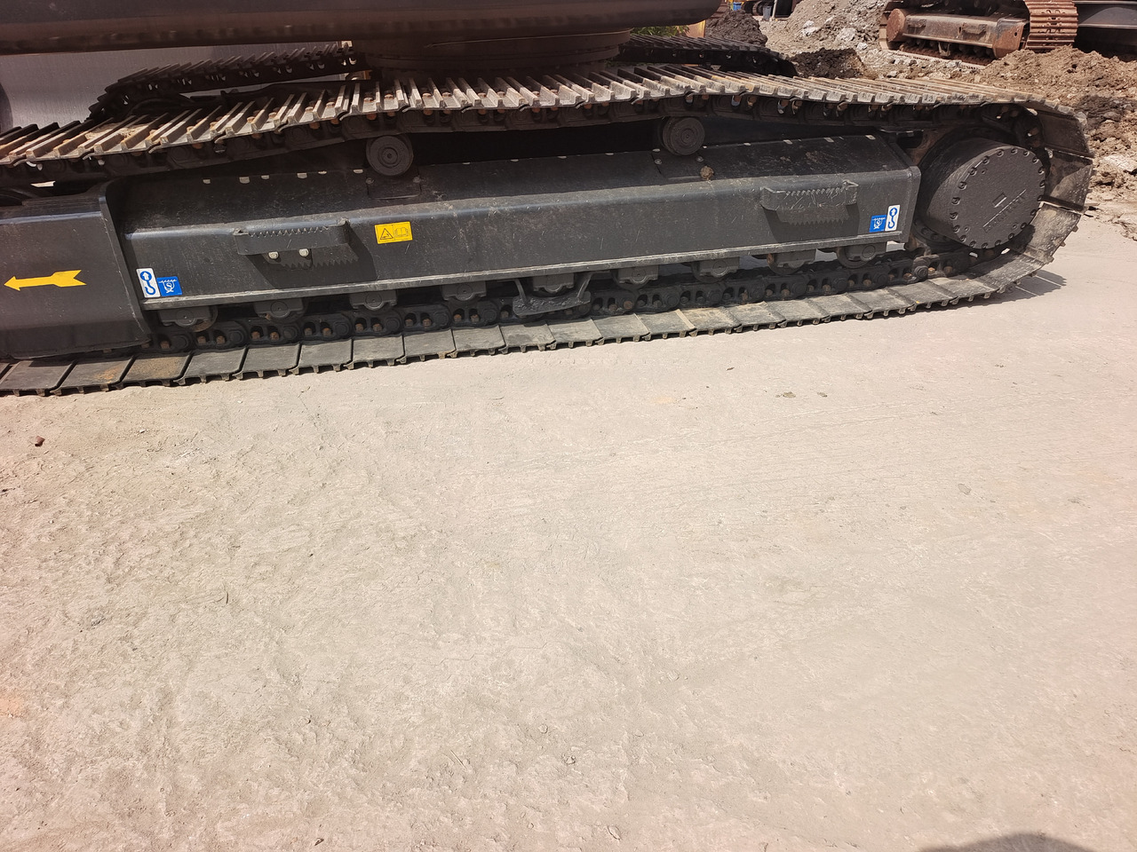 HYUNDAI HX220HD WITH 4 CAMERAS - Гусеничный экскаватор: фото 3 HYUNDAI HX220HD WITH 4 CAMERAS - Гусеничный экскаватор: фото 3